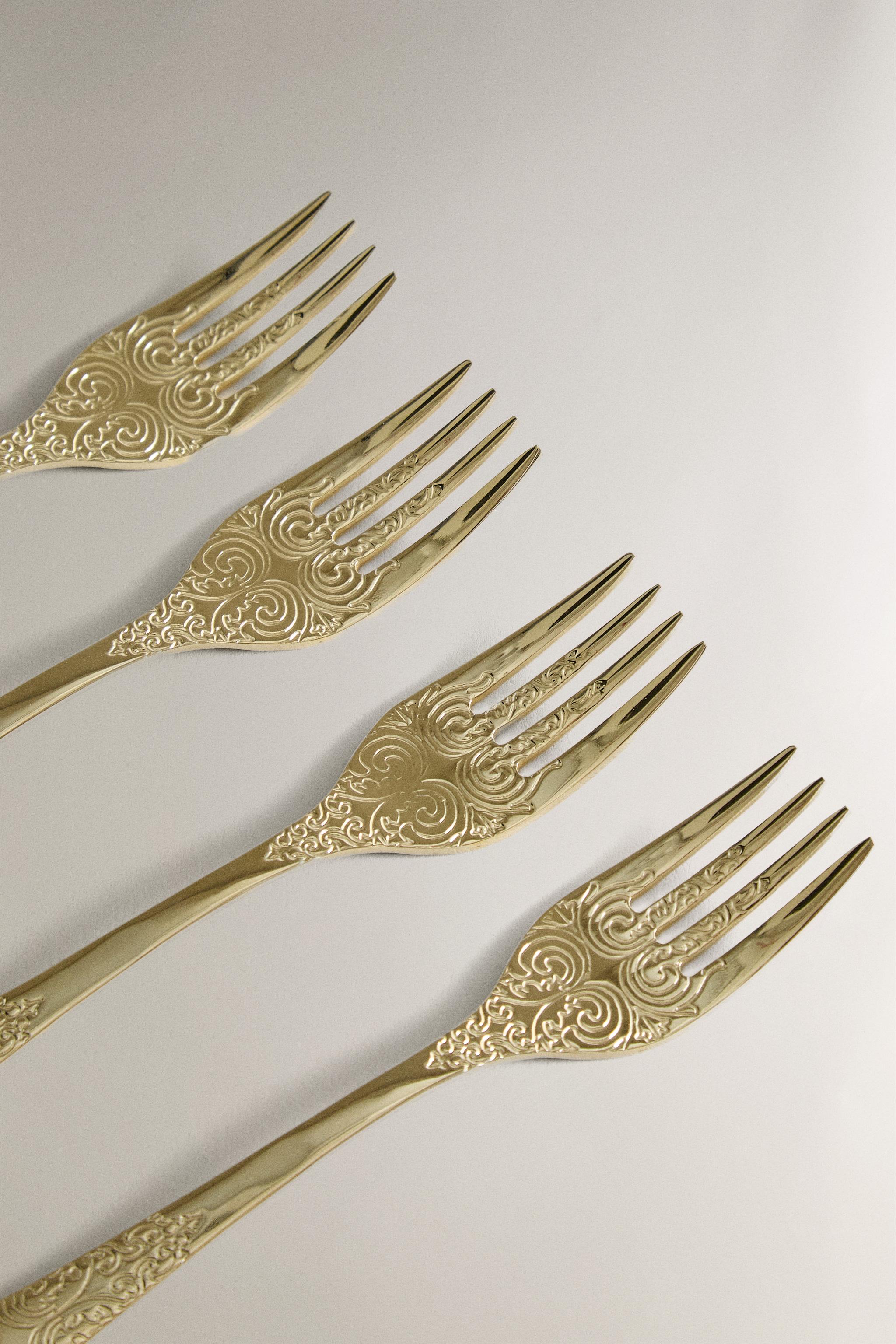 SET OF ENGRAVED FORKS (SET OF 4)