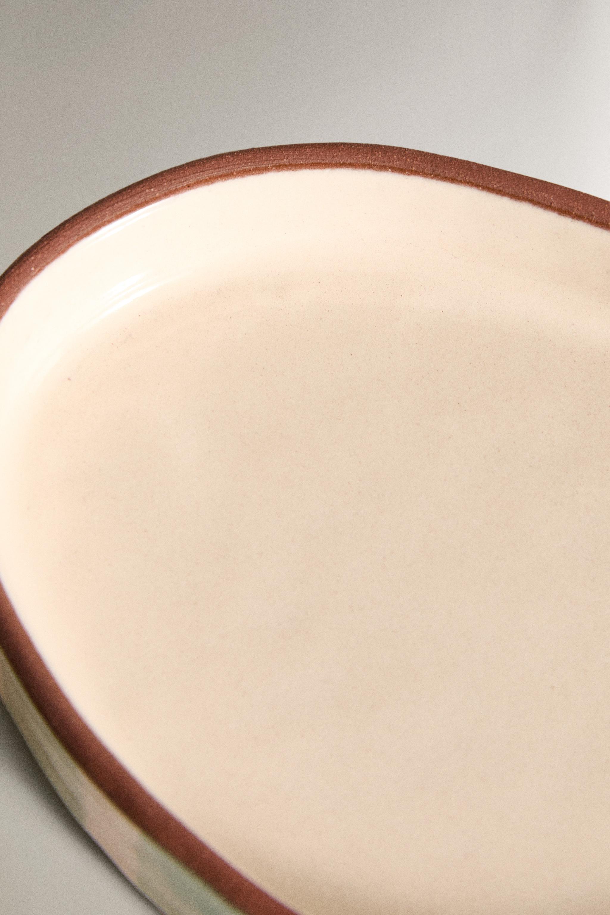 STRIPED CERAMIC BATHROOM SOAP DISH