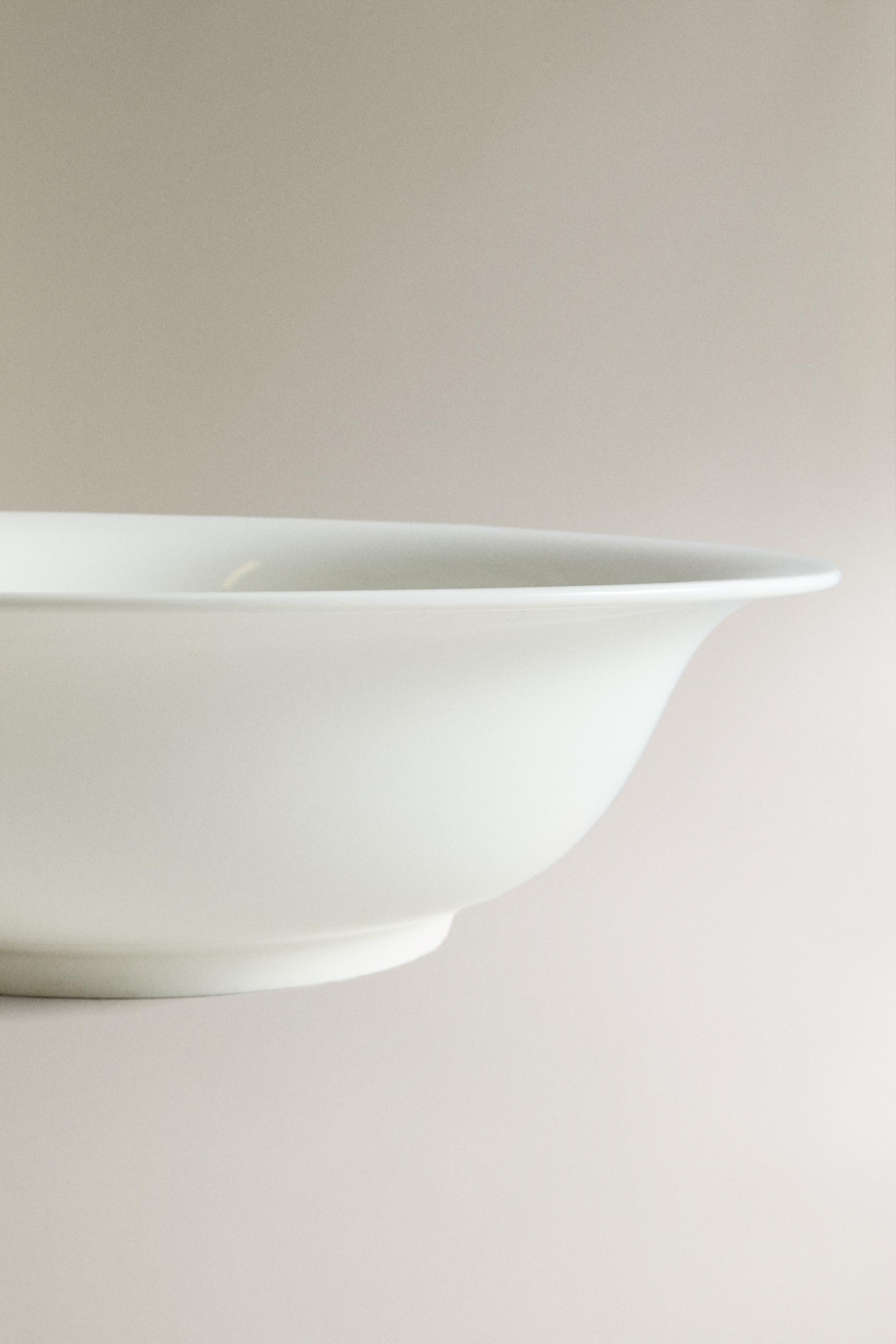 CERAMIC BATHROOM BOWL