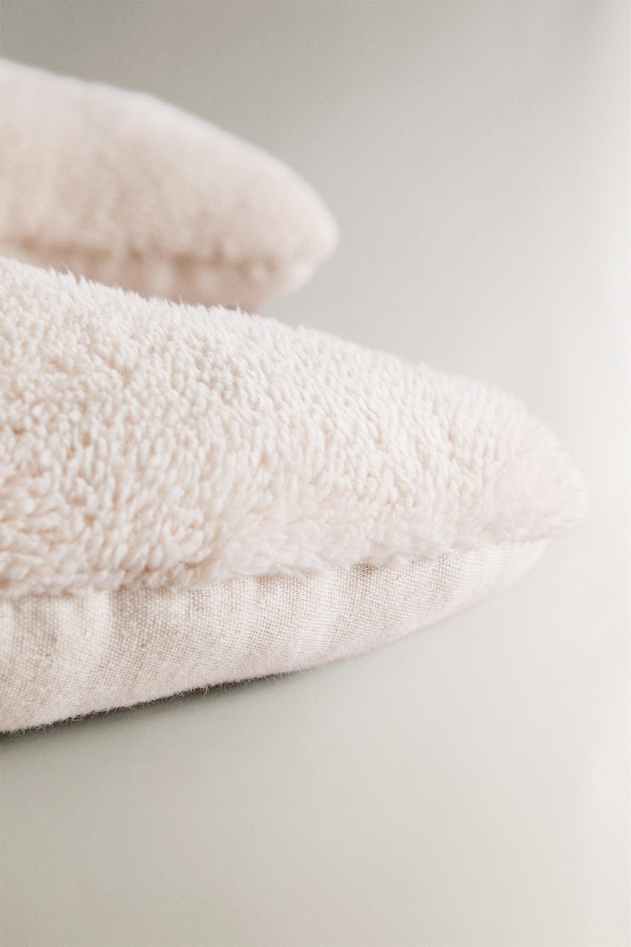 CHILDREN’S FAUX FUR MUSLIN MOON THROW PILLOW