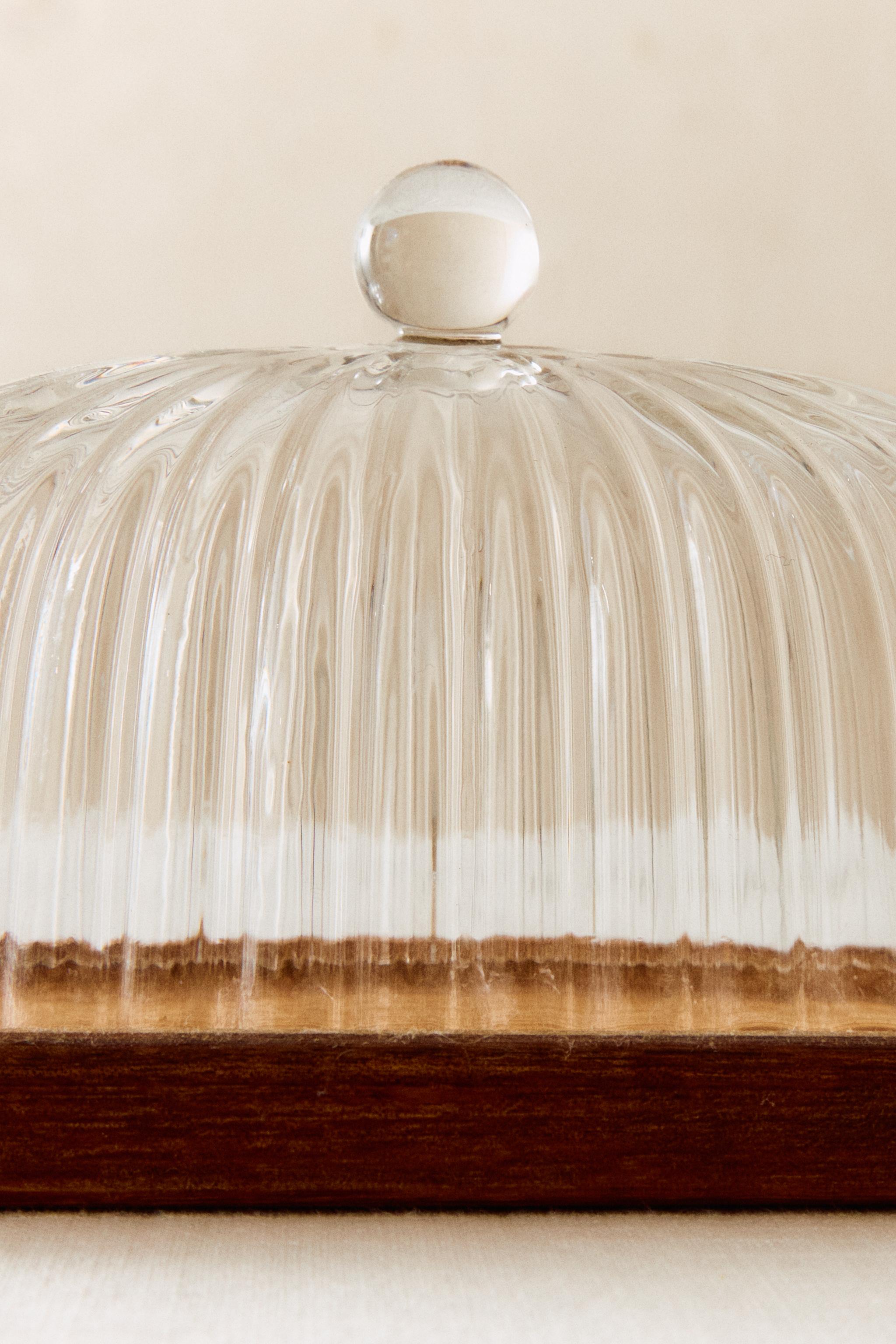 BOROSILICATE GLASS AND WOOD BUTTER DISH