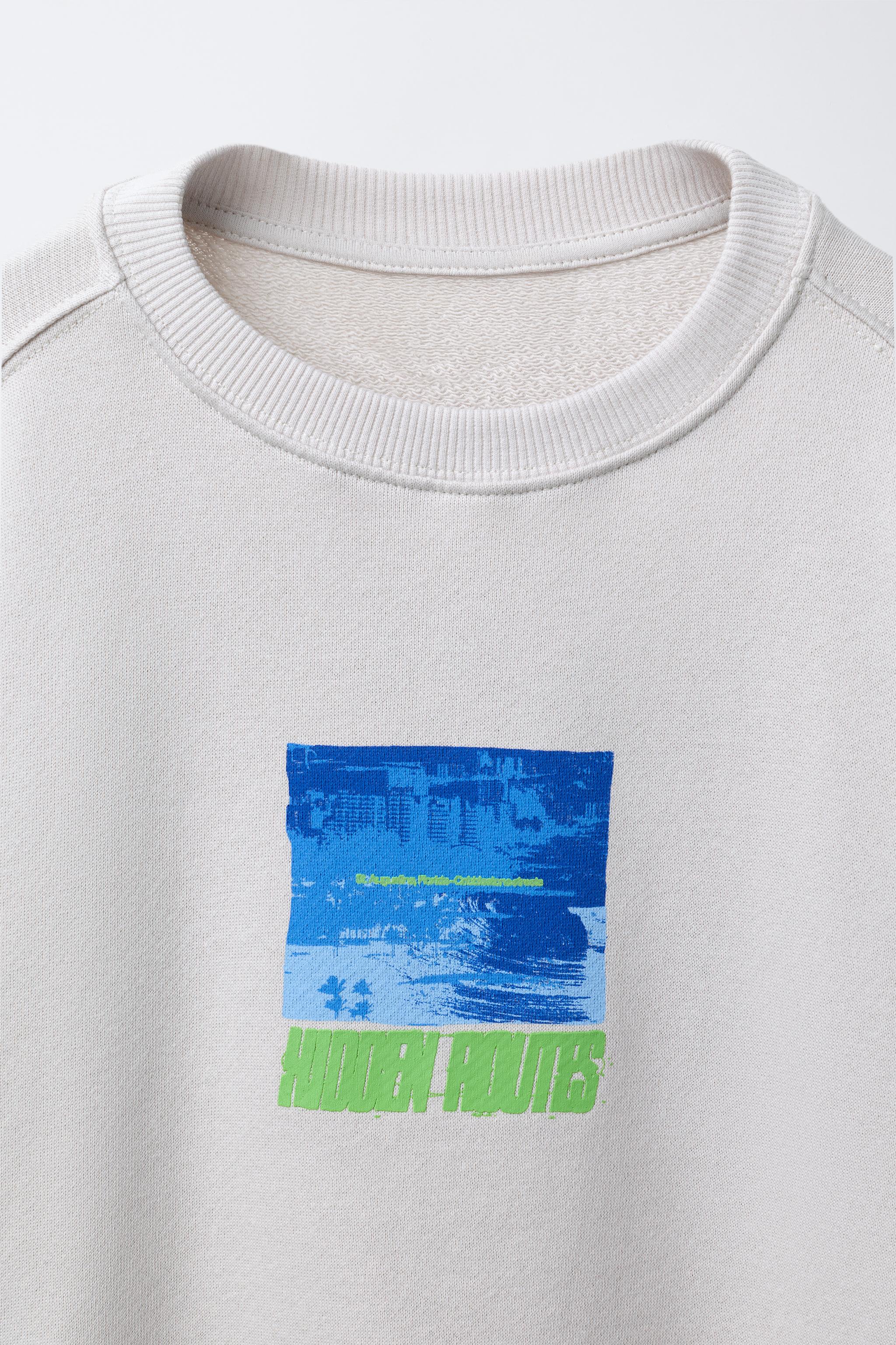 PRINTED SWEATSHIRT WITH LABEL