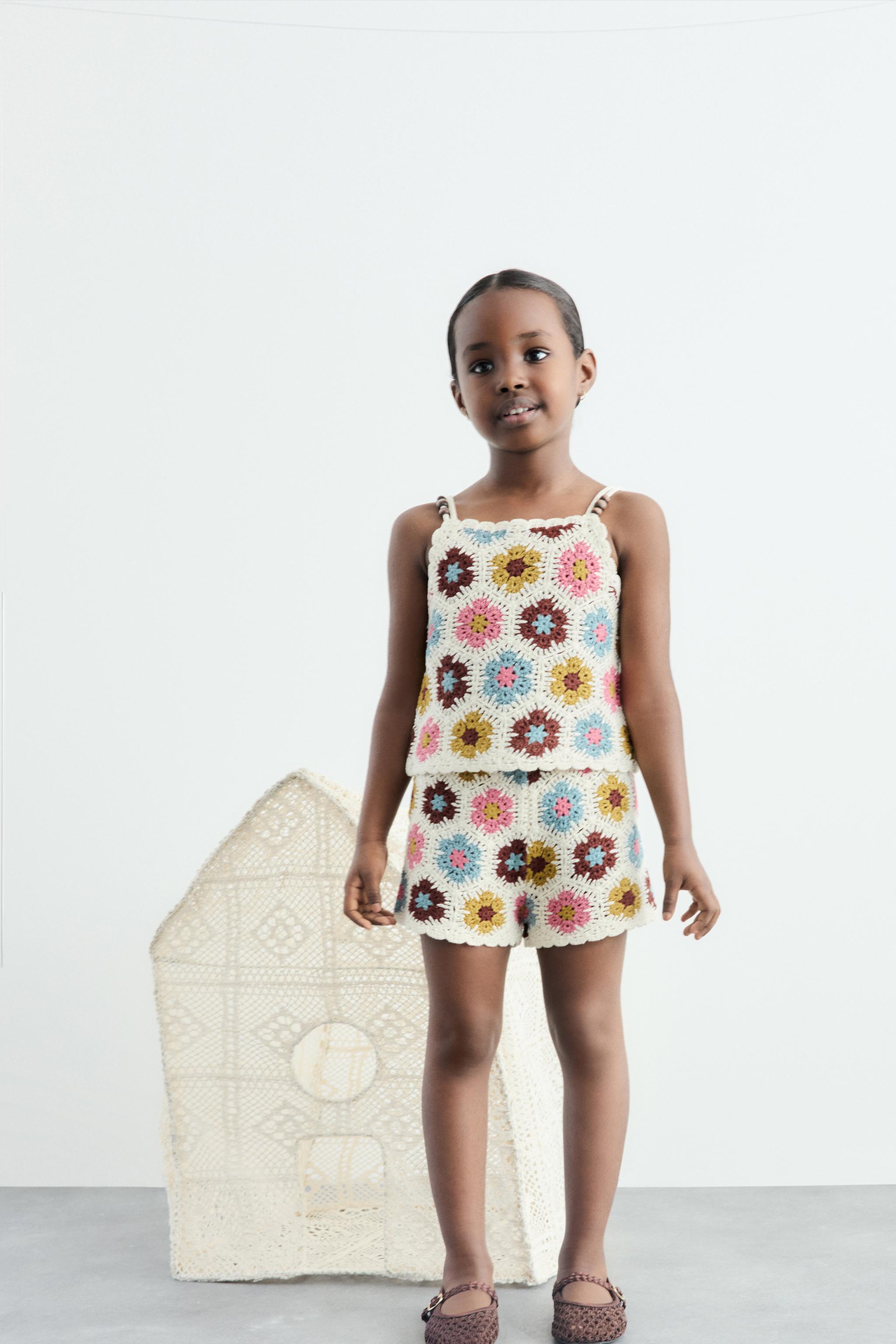 FLORAL AND BEADED CROCHET KNIT TOP