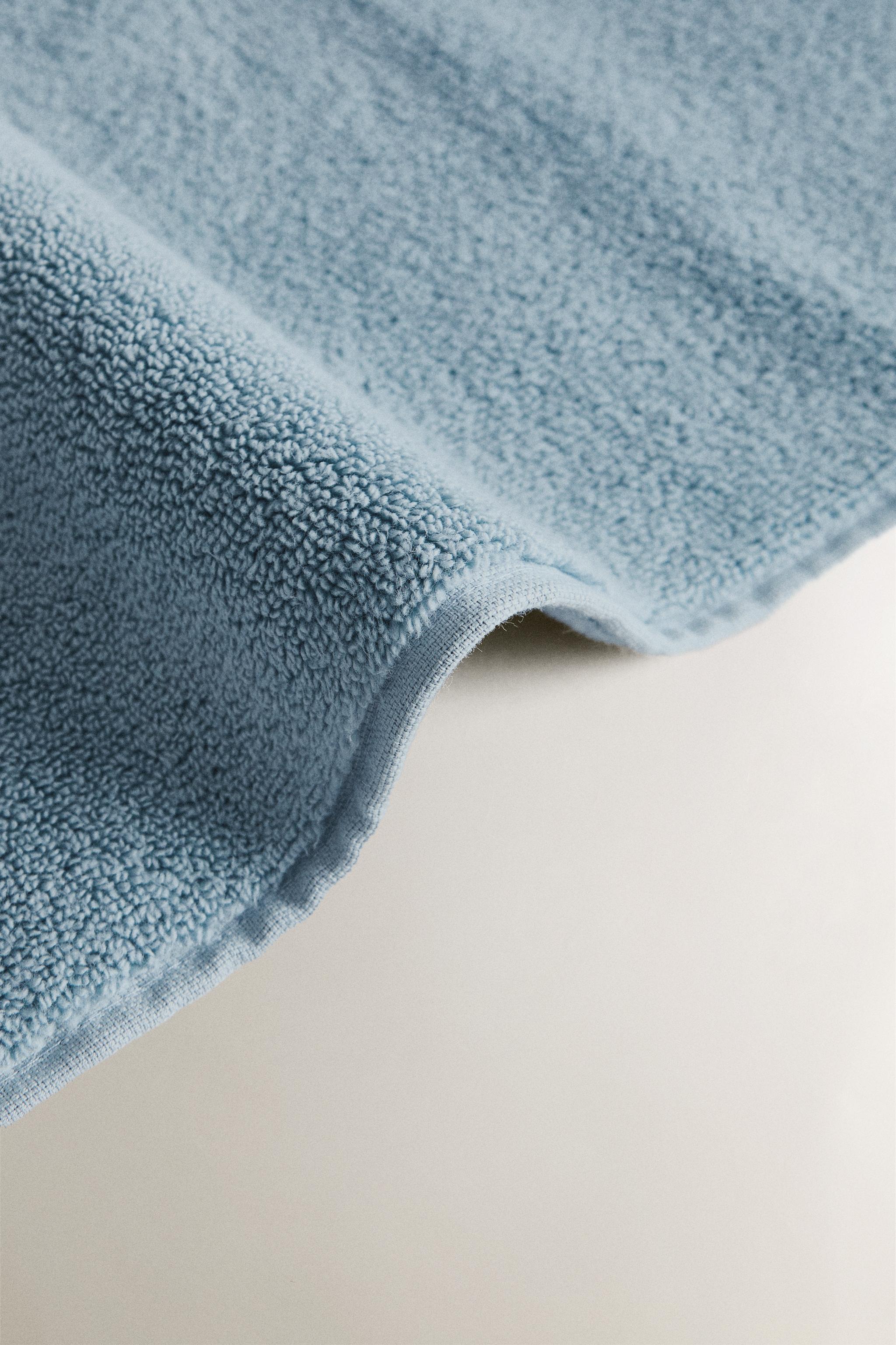 EXTRA SOFT DOUBLE BORDER BATH TOWEL