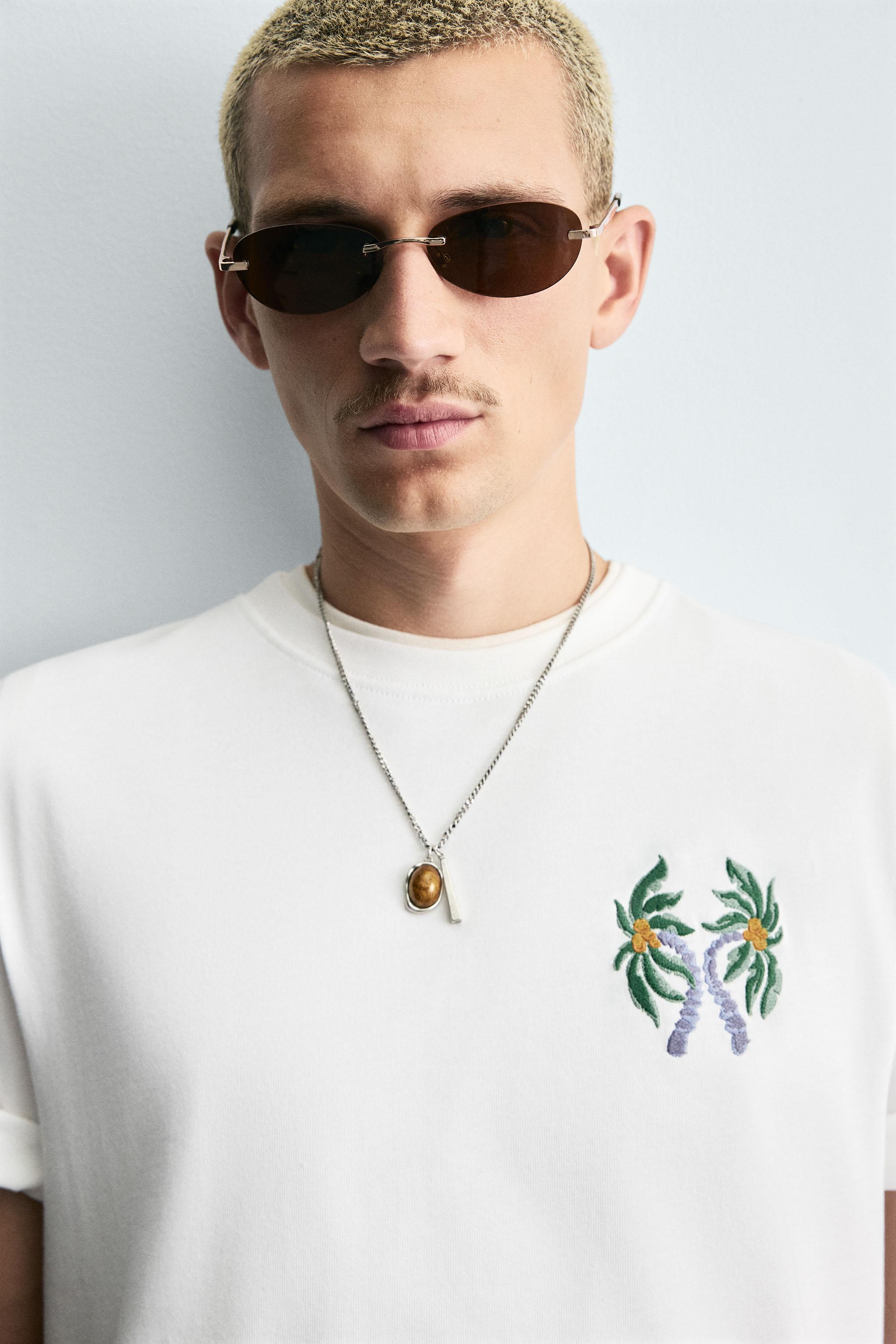 COMBINED EMBROIDERY T-SHIRT
