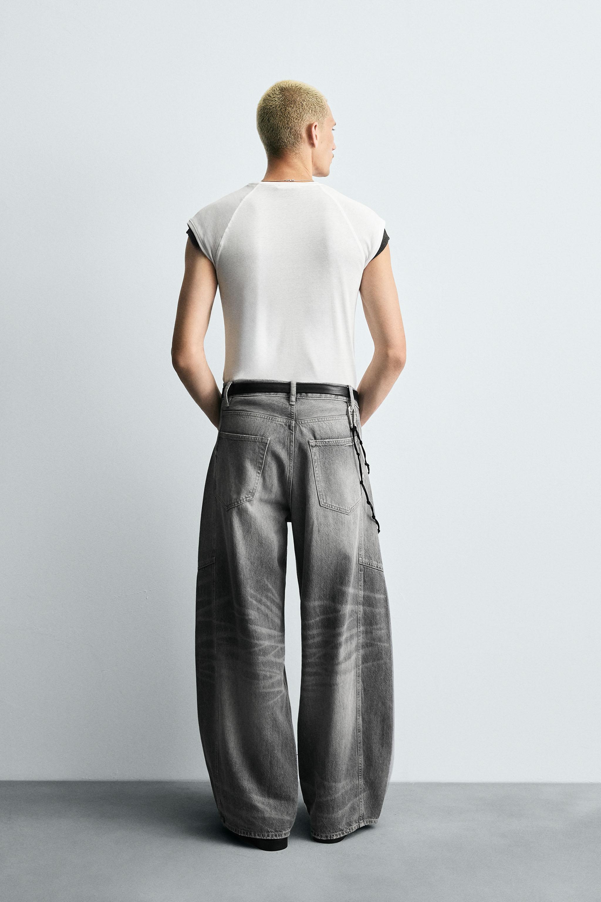 TWISTED SEAM BALLOON FIT JEANS