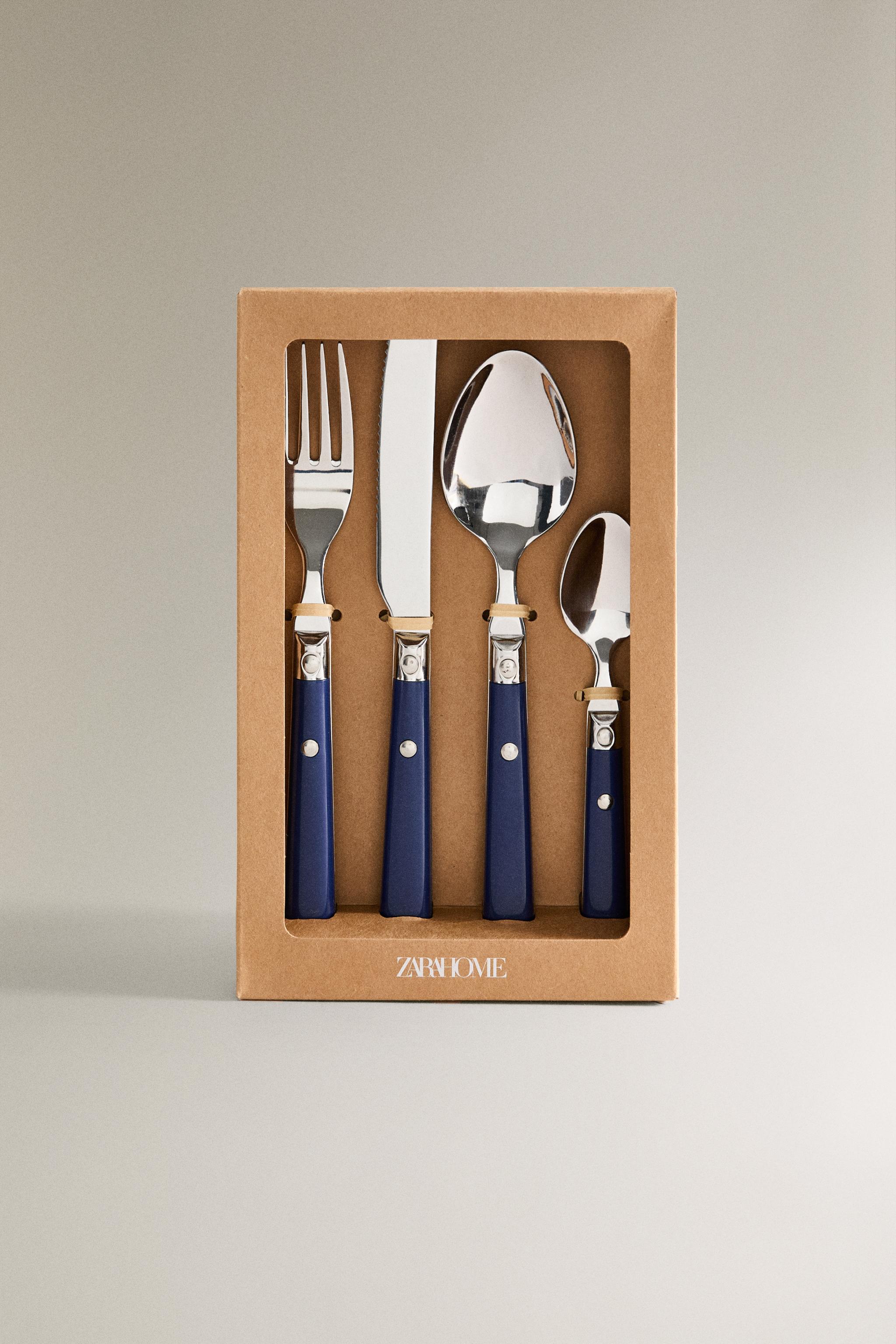 4-PIECE FLATWARE SET WITH A BLUE HANDLE