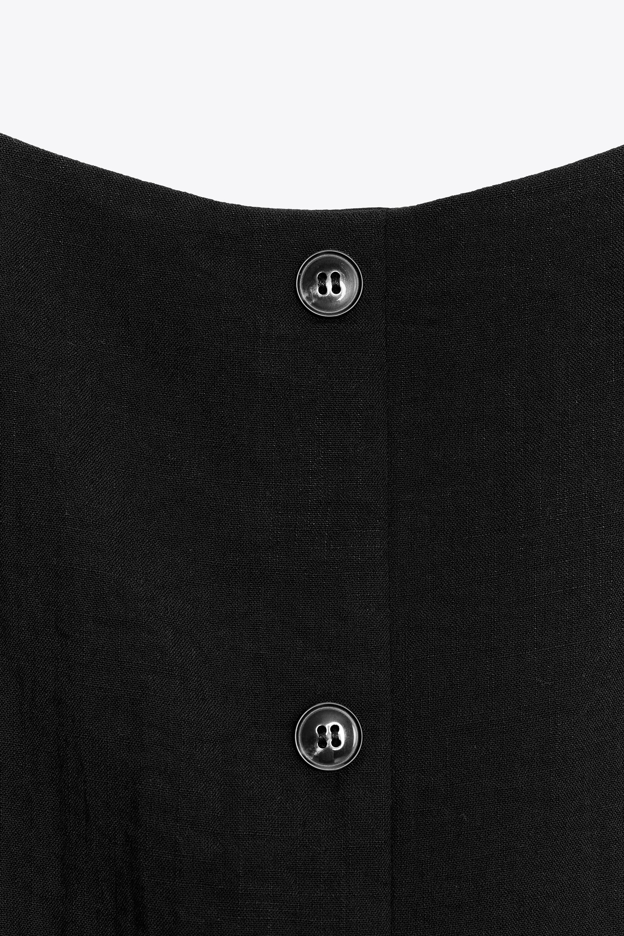 EMBROIDERED OPEN-BACK TOP