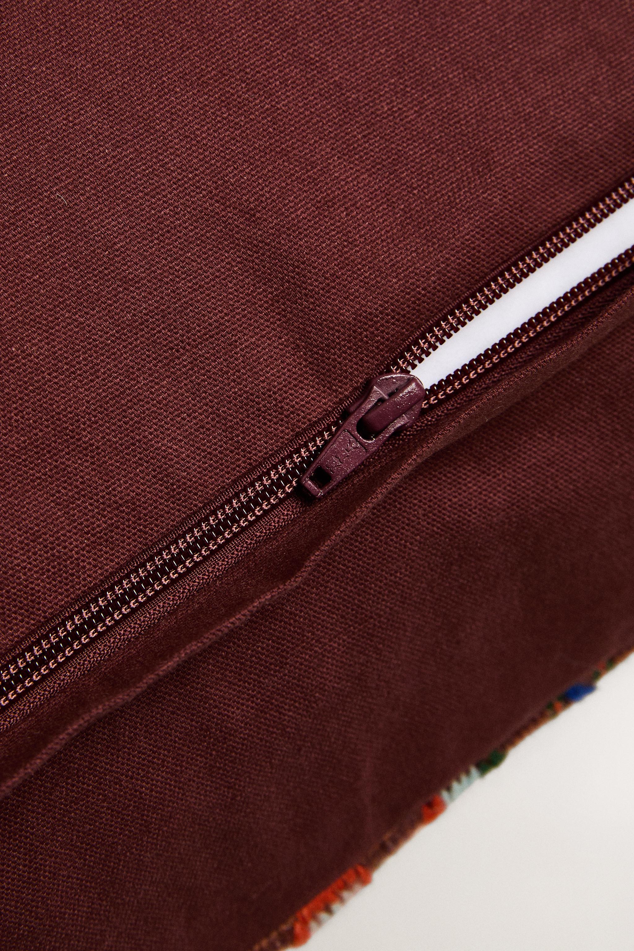 EMBROIDERED THROW PILLOW COVER X COLLAGERIE