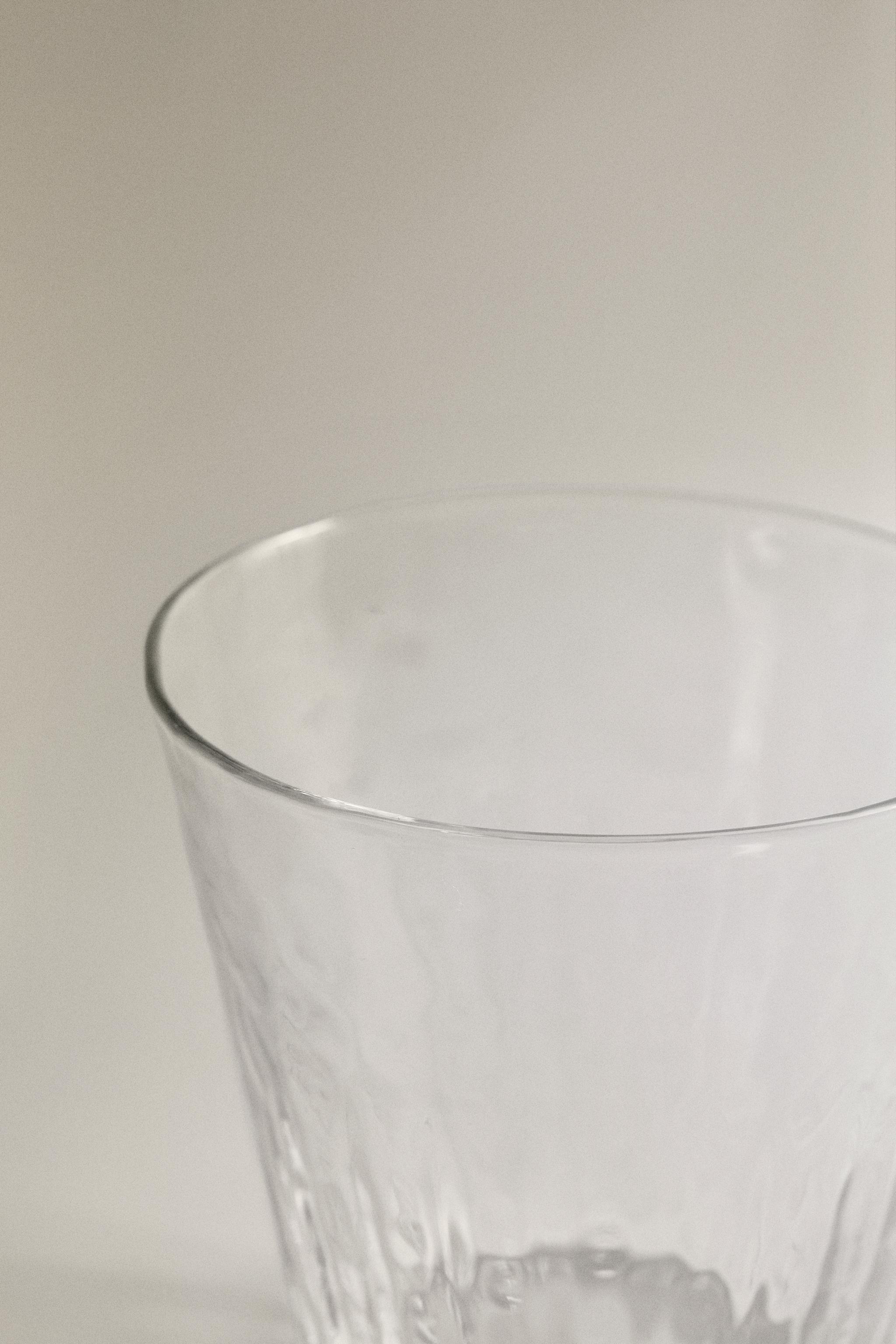 HAMMERED GLASS TUMBLER