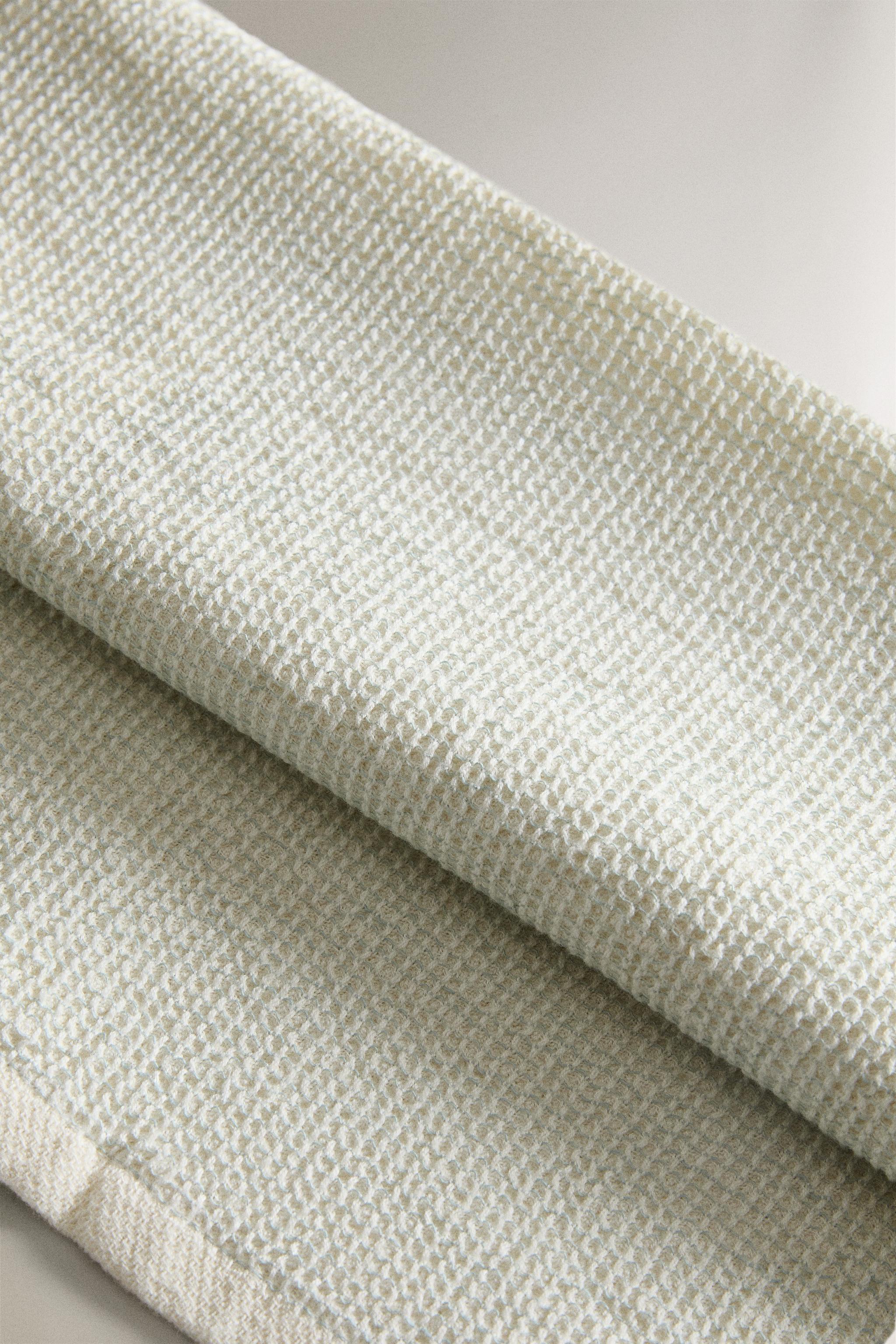 WAFFLE-KNIT BATH TOWEL