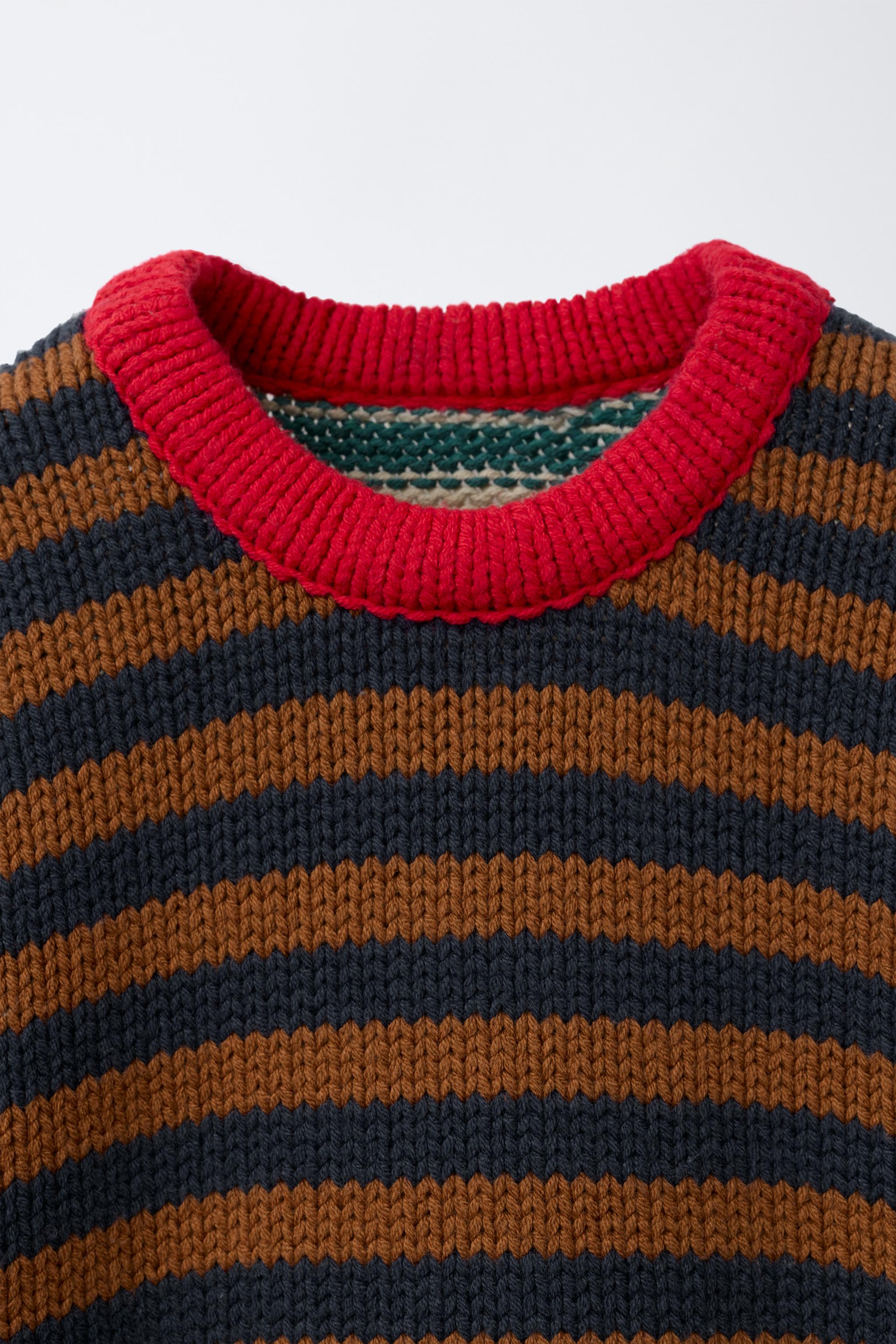 STRIPED KNIT SWEATER