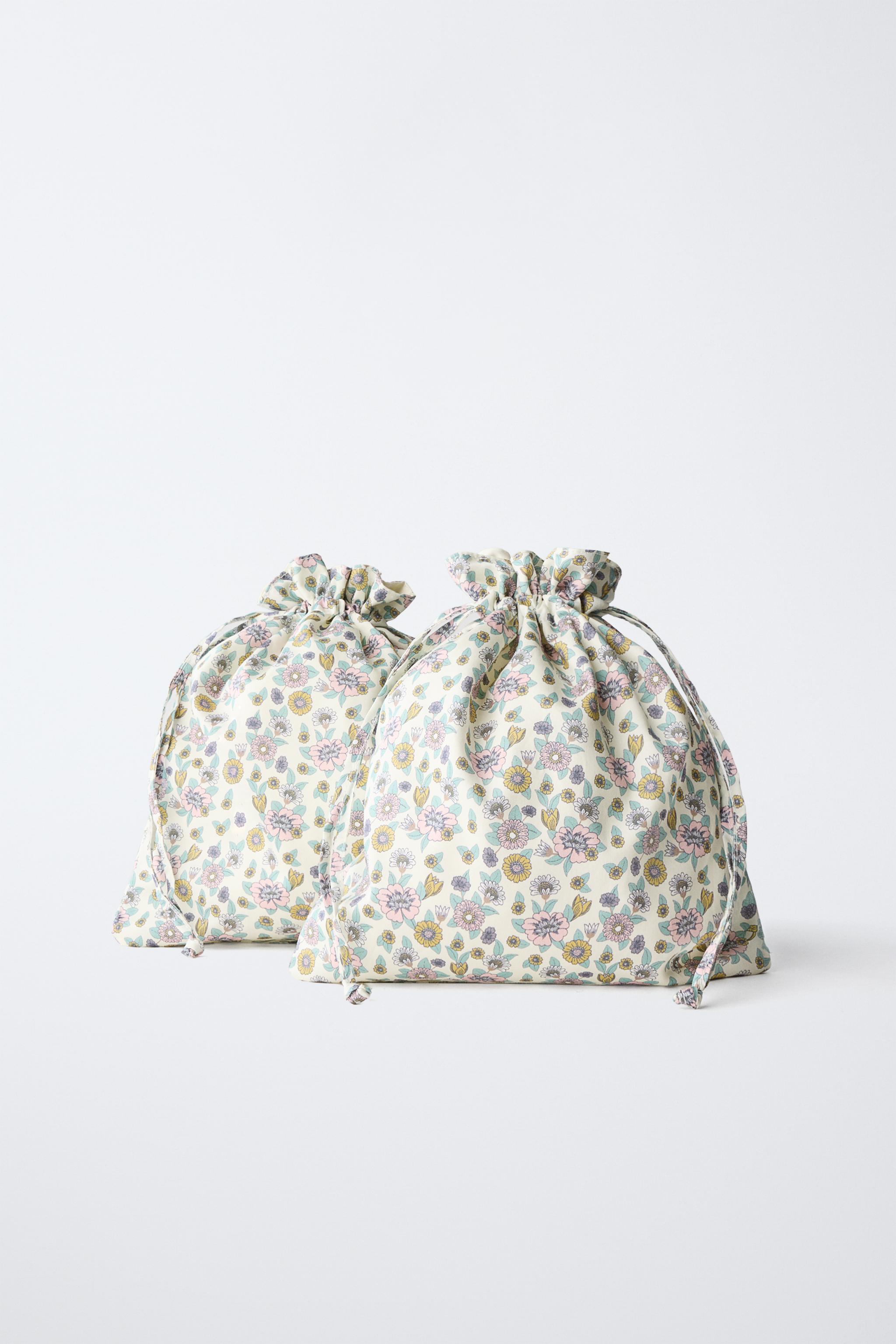 PACK OF FLORAL BAGS