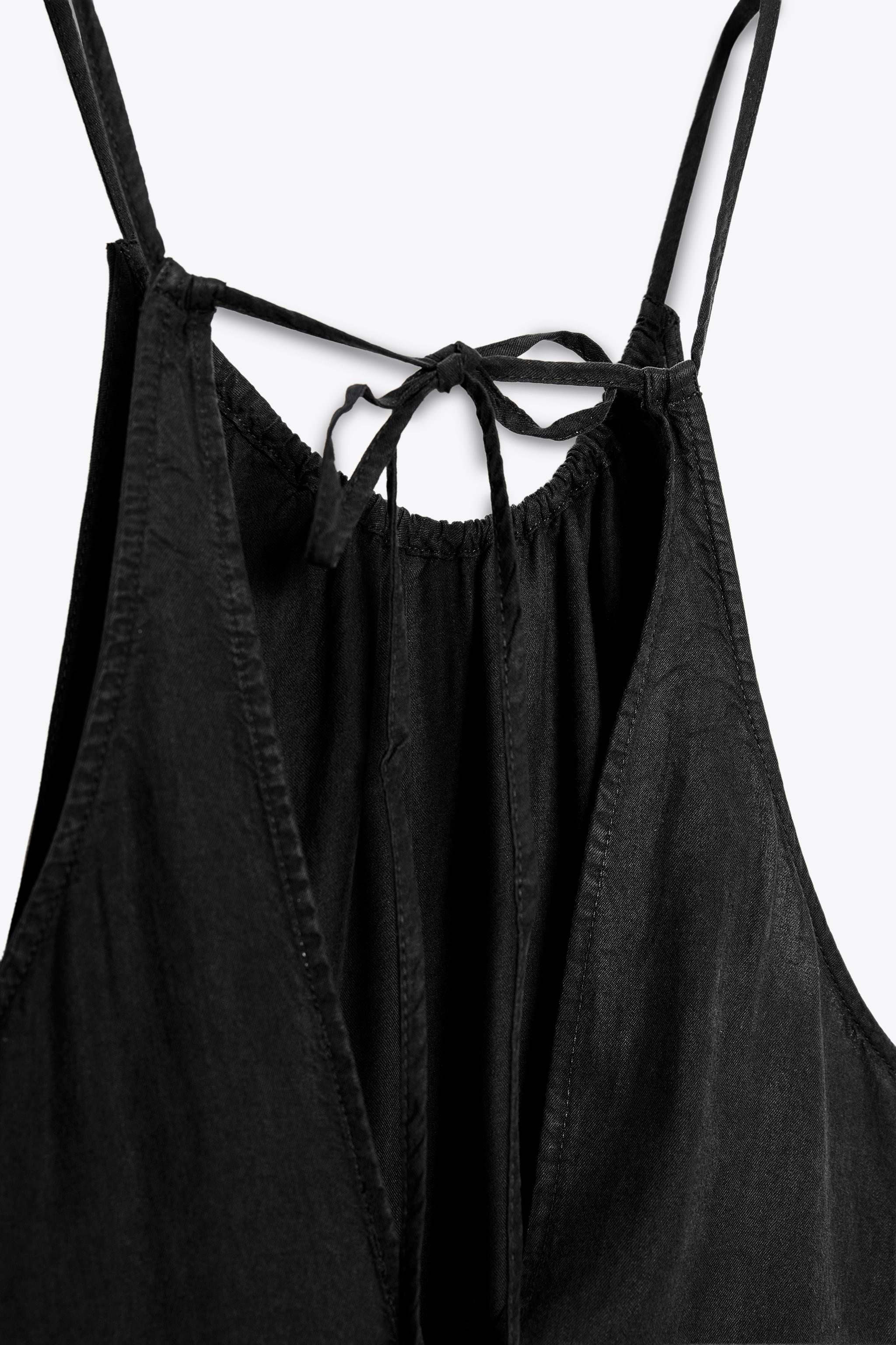 GATHERED HALTER DRESS