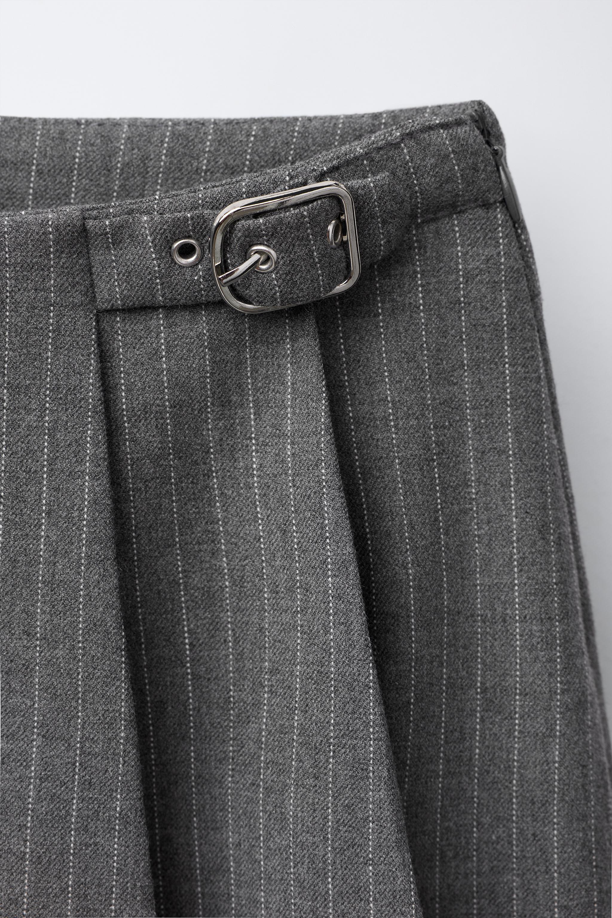 PINSTRIPE SKORT