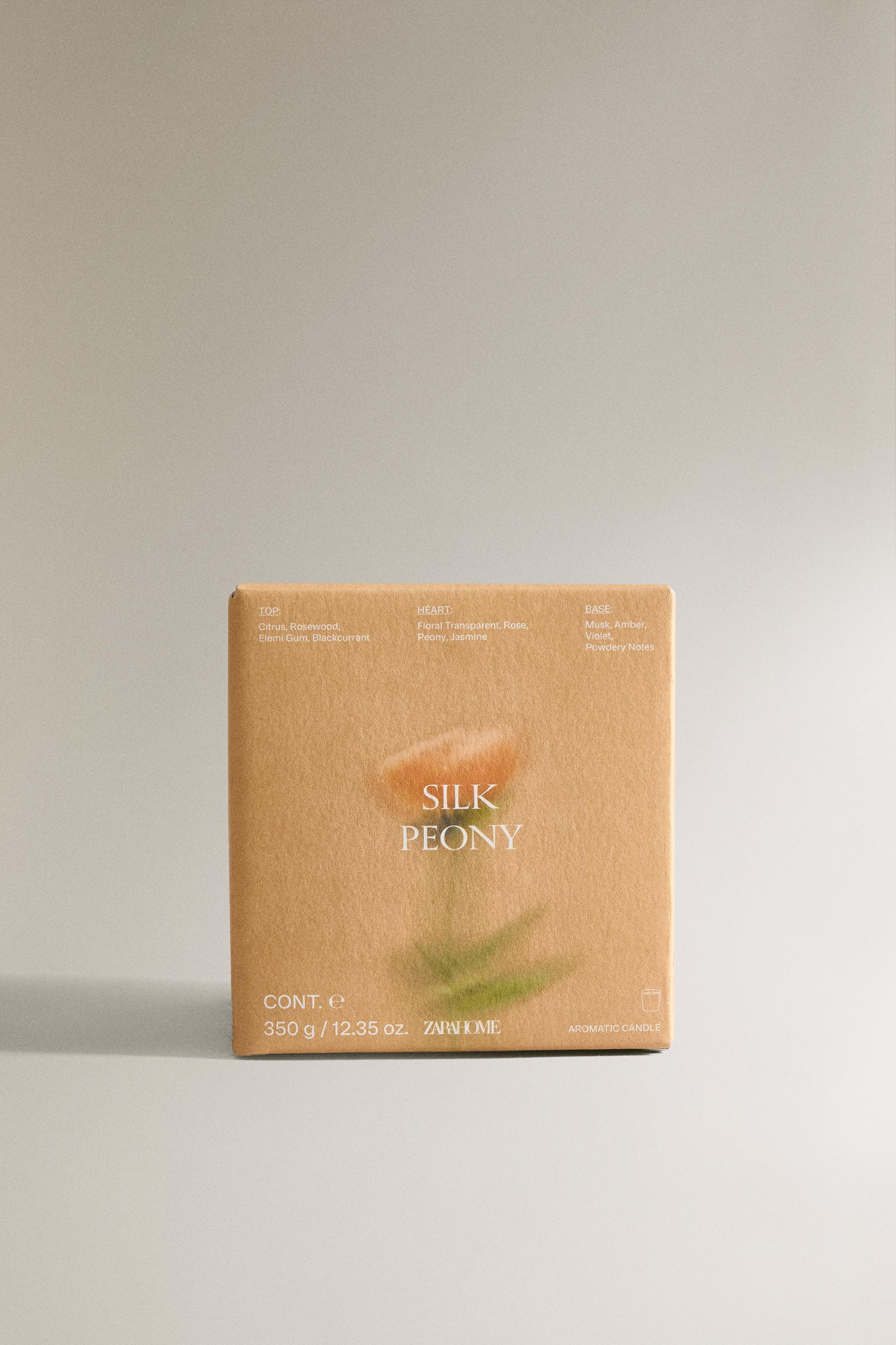 (350 G) SILK PEONY SCENTED CANDLE