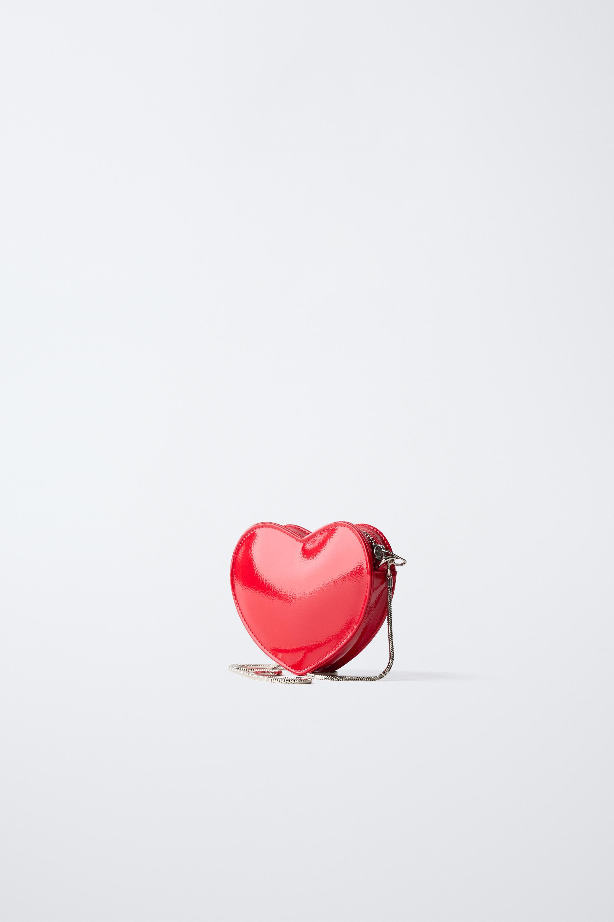 HEART CROSSBODY BAG