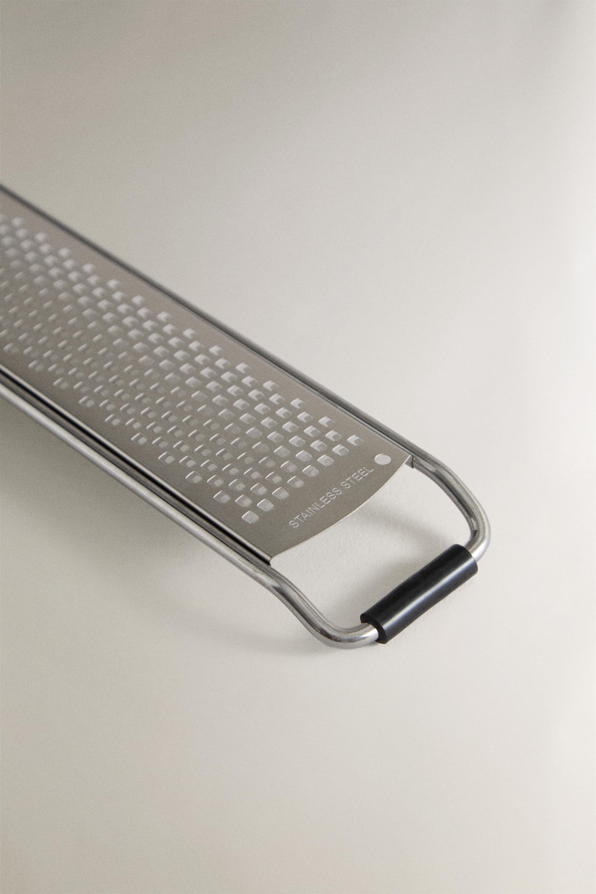 ACACIA STEEL GRATER