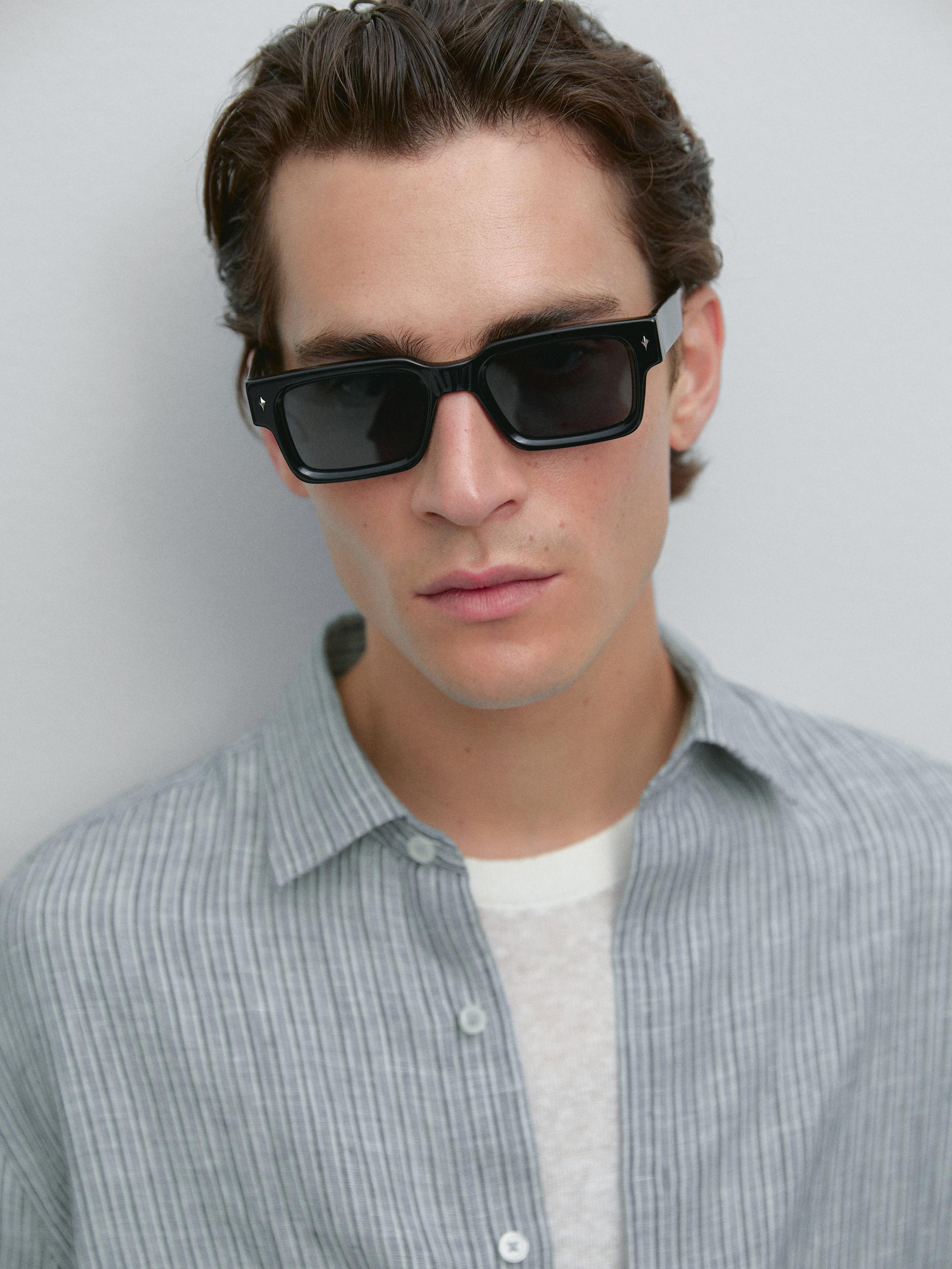 Regular fit striped shirt