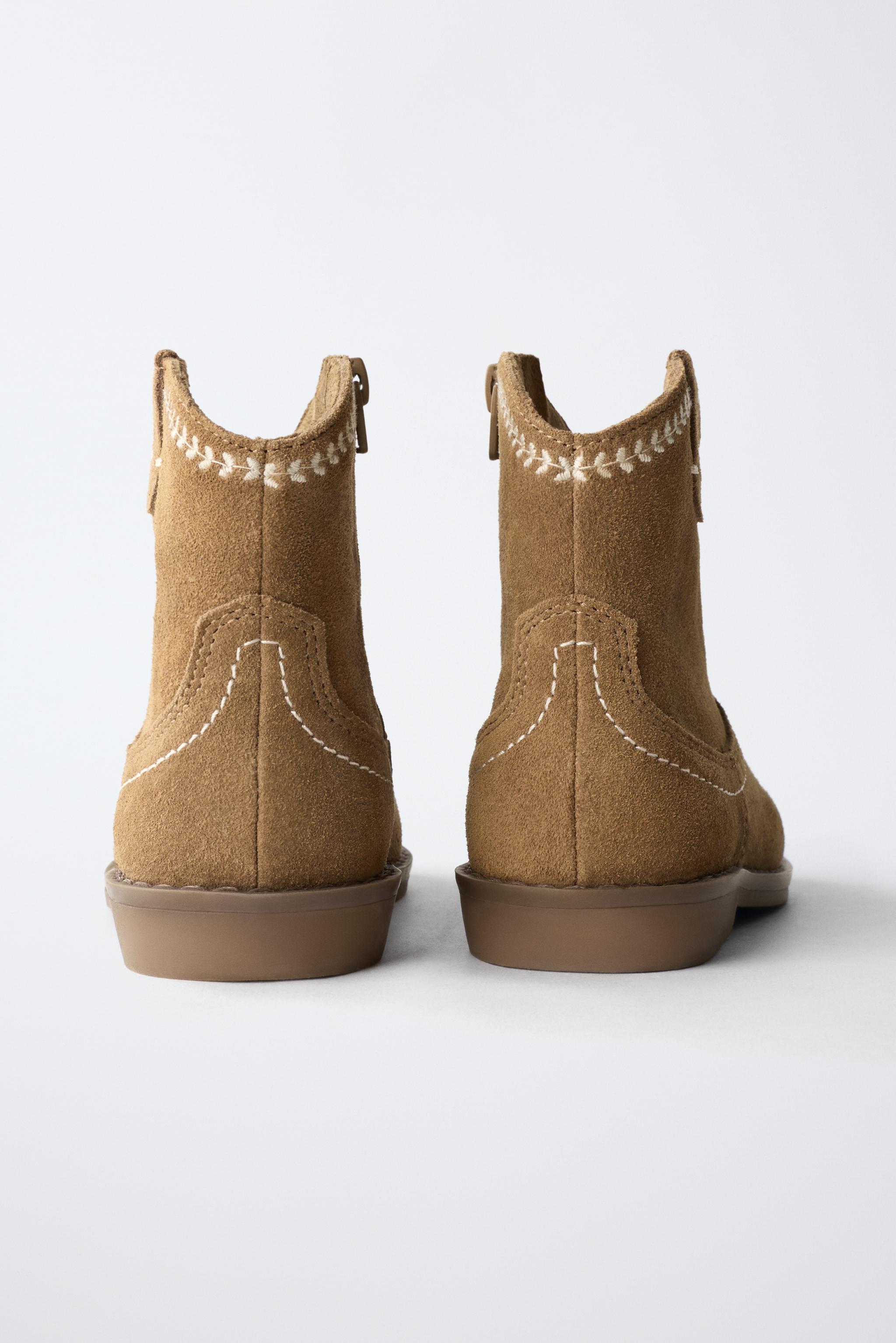 LEATHER COWBOY BOOTS