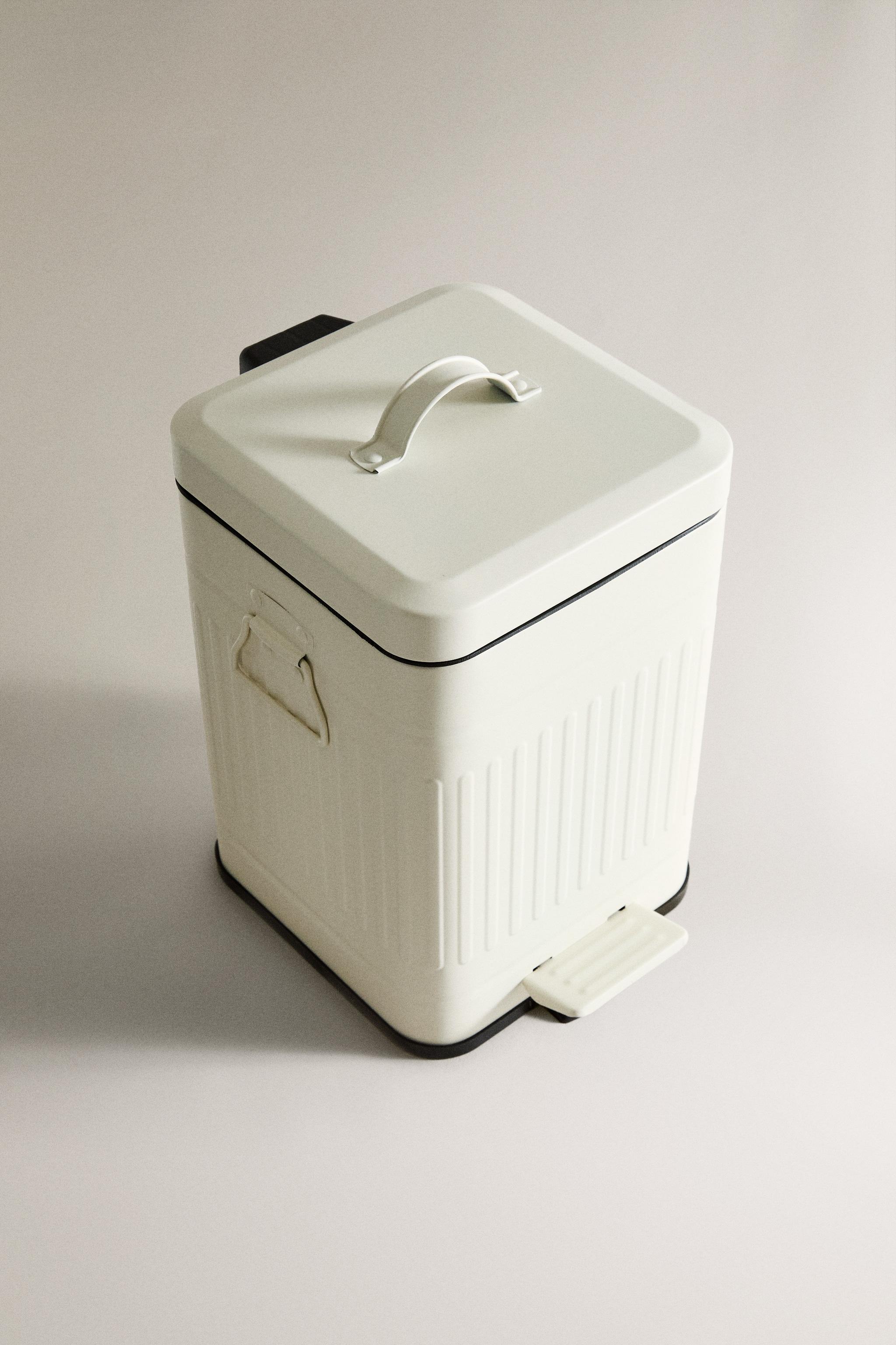 MINI KITCHEN TRASH CAN
