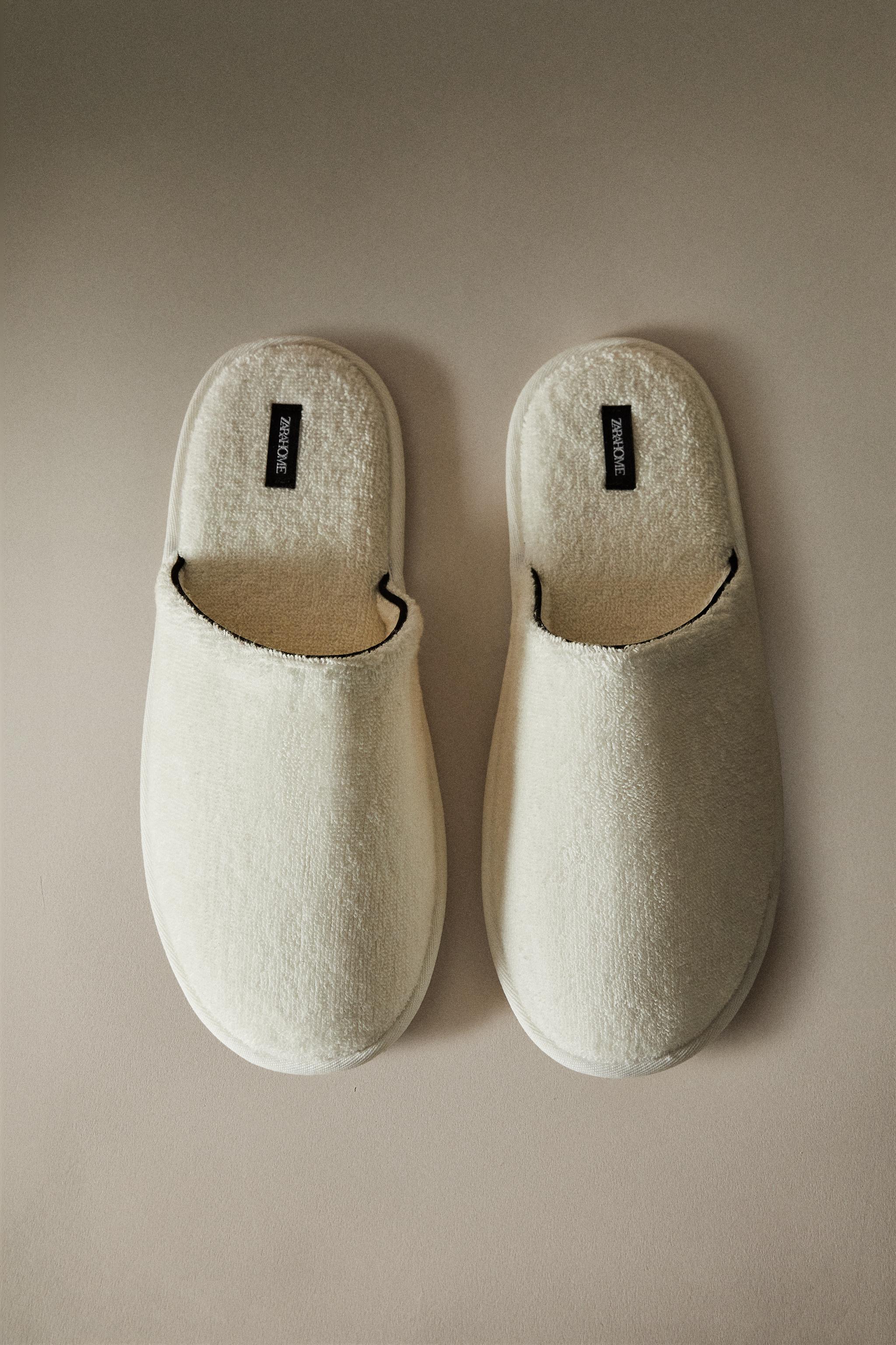 TERRYCLOTH SLIPPERS WITH PIPING