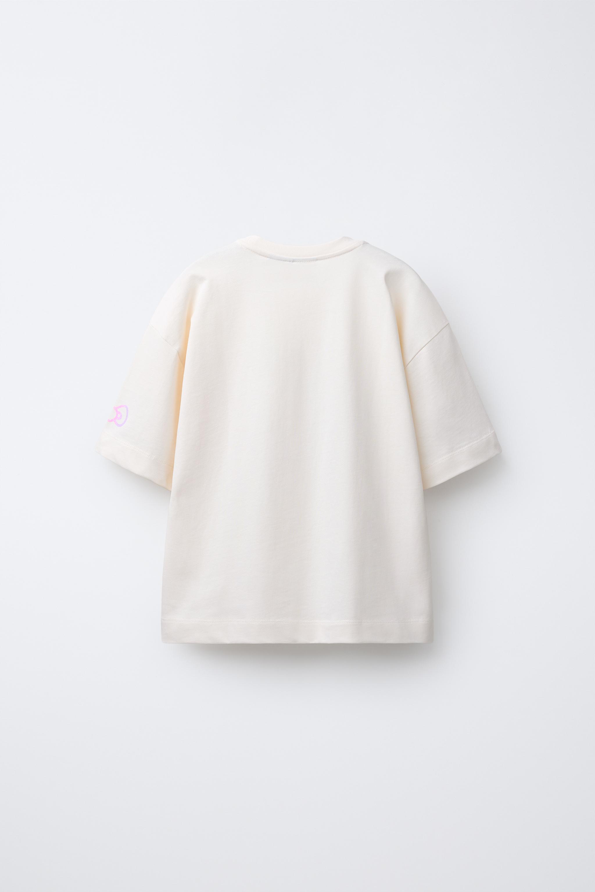 HELLO KITTY AND FRIENDS © SANRIO T-SHIRT