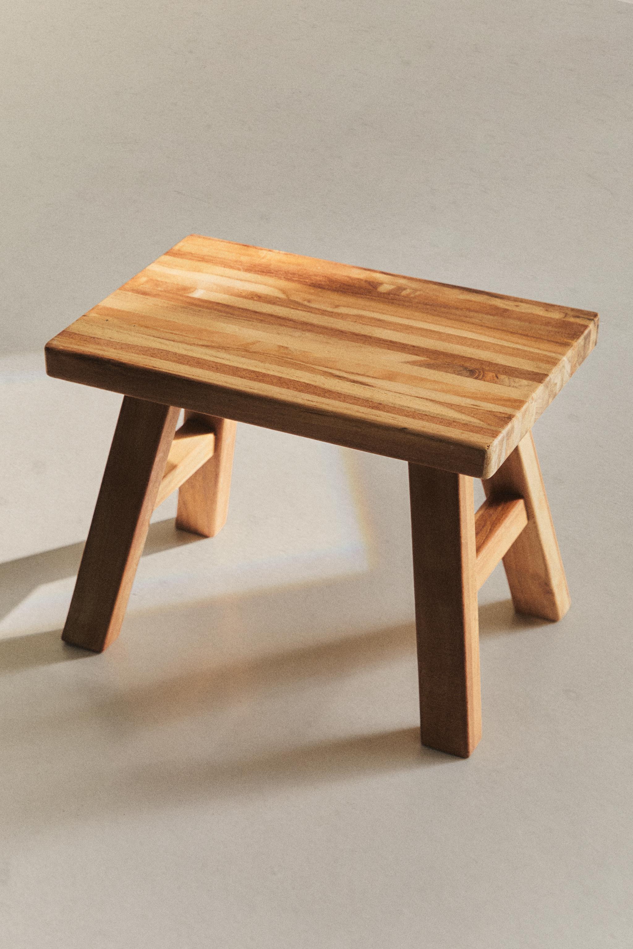SMALL STOOL