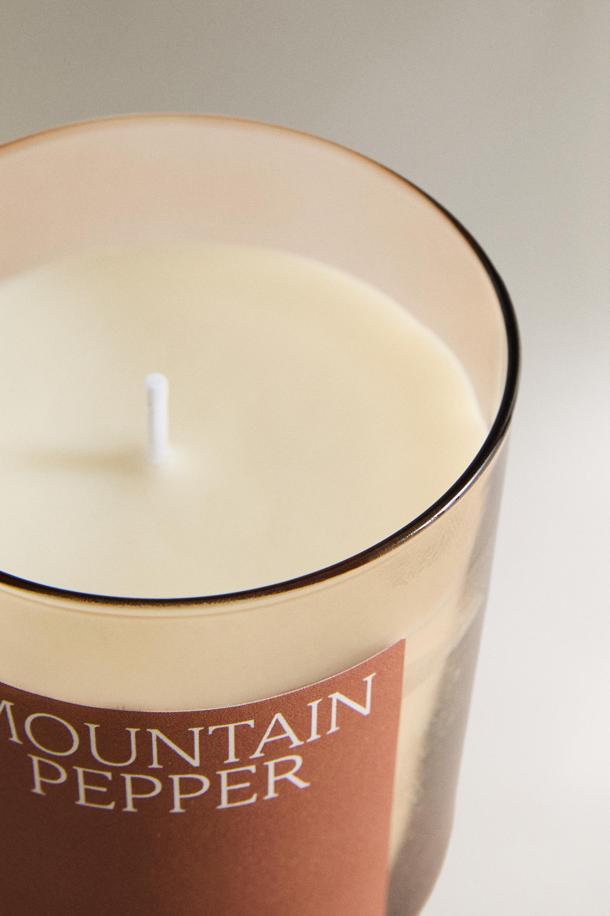 (250 G) MOUNTAIN PEPPER SCENTED CANDLE