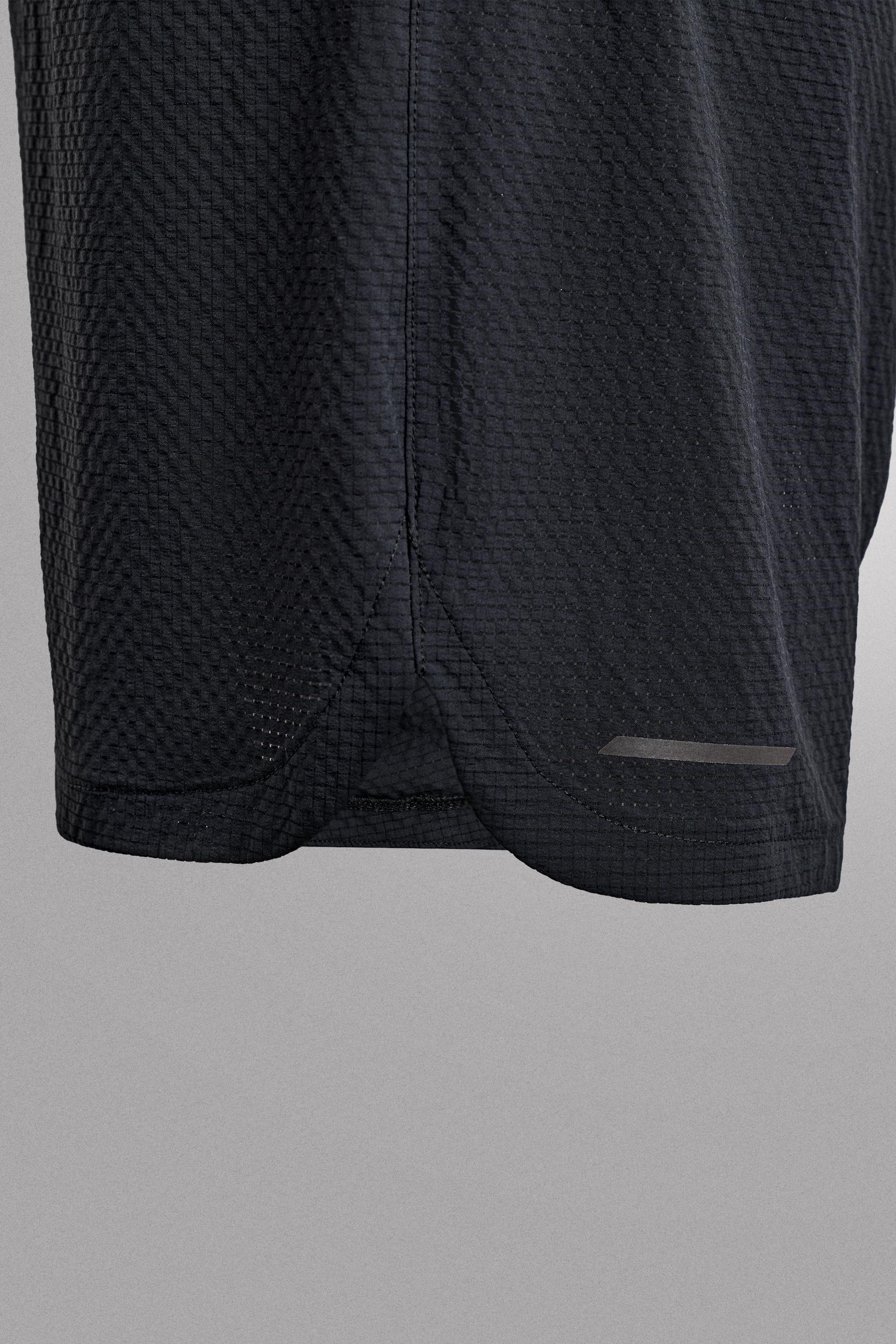 TRAIL RUNNING SHORTS