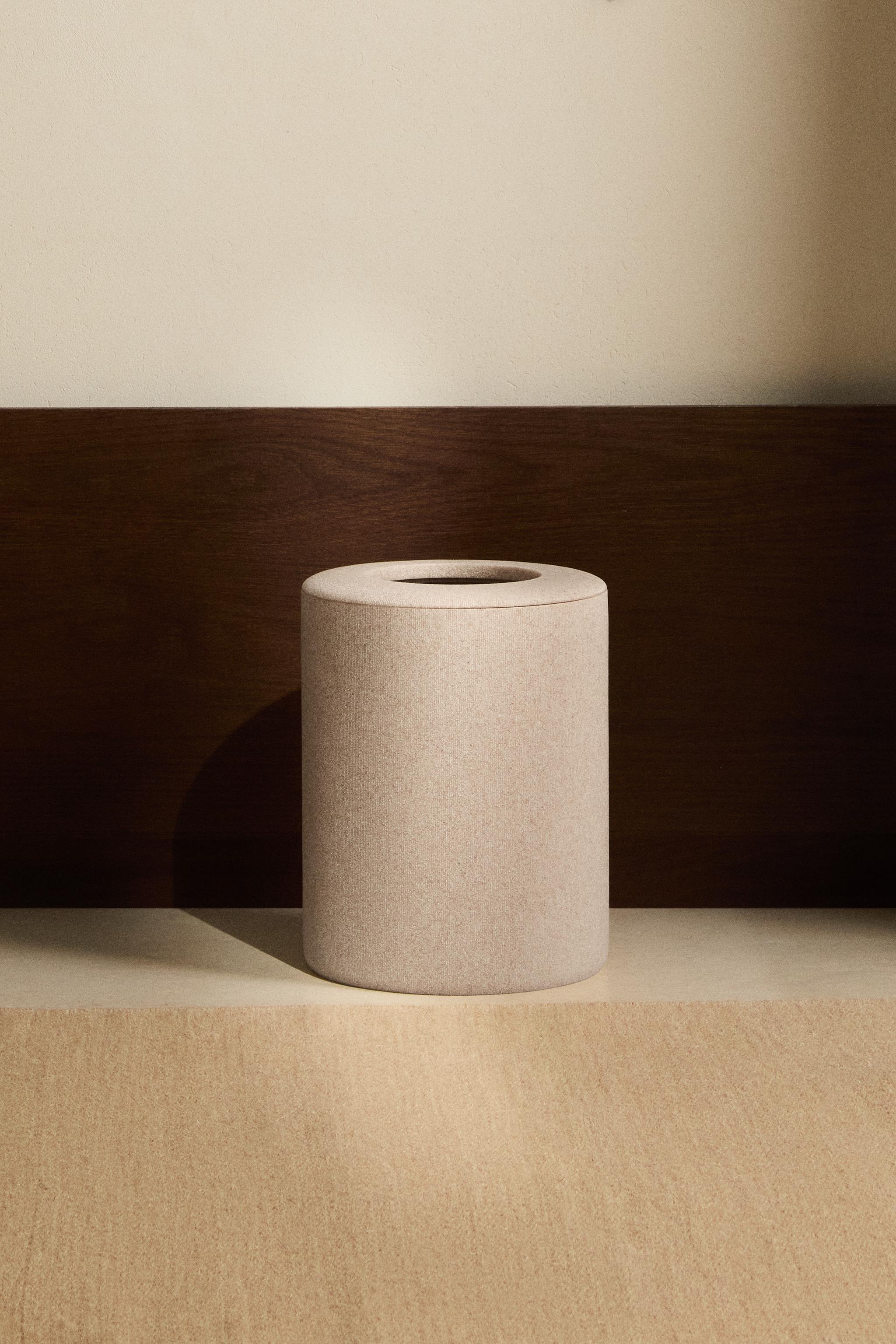 RESIN BATHROOM TRASH CAN