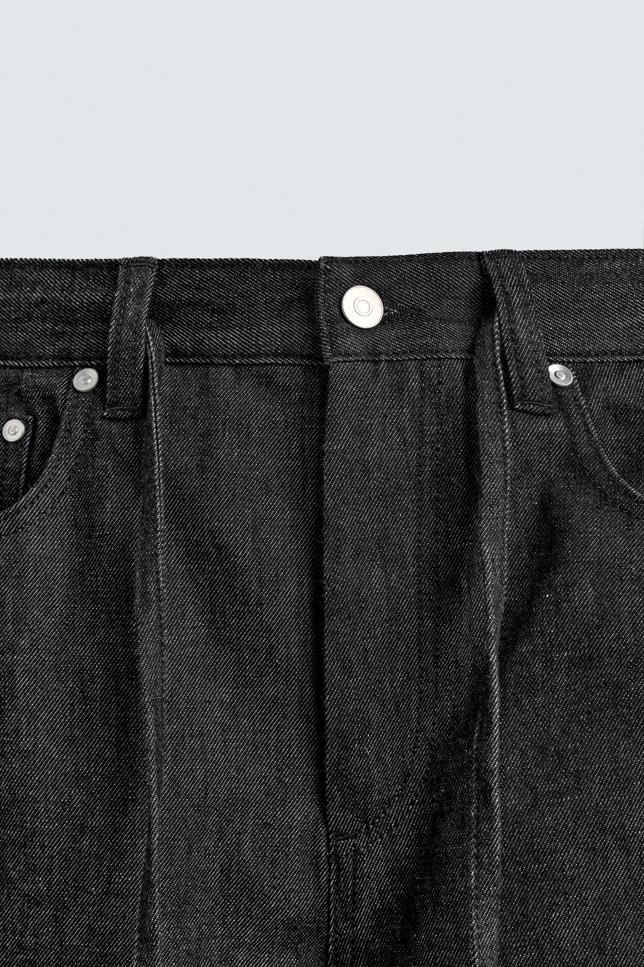 RELAXED FLARE FIT JEANS