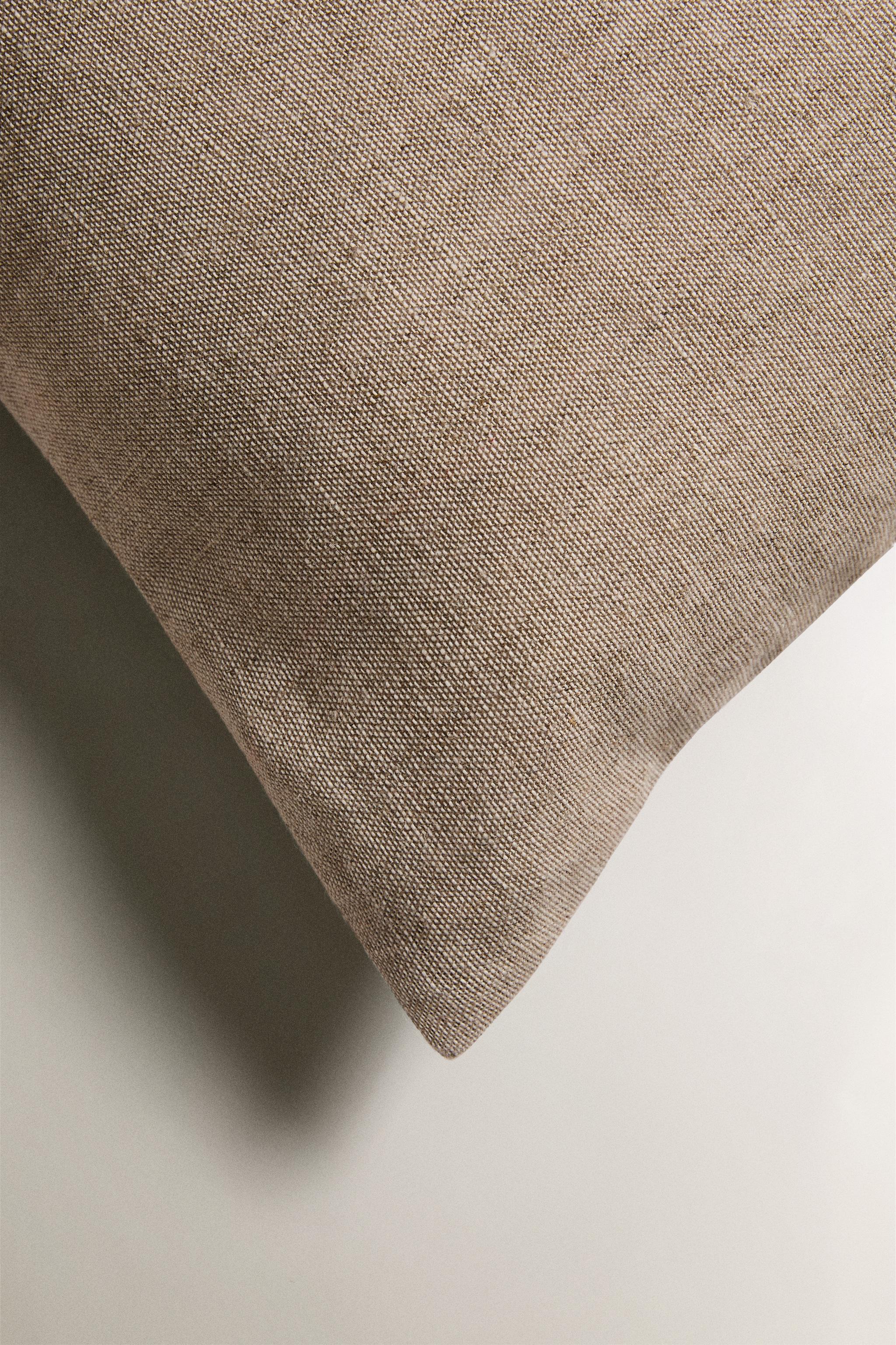 FLORAL LINEN THROW PILLOW COVER