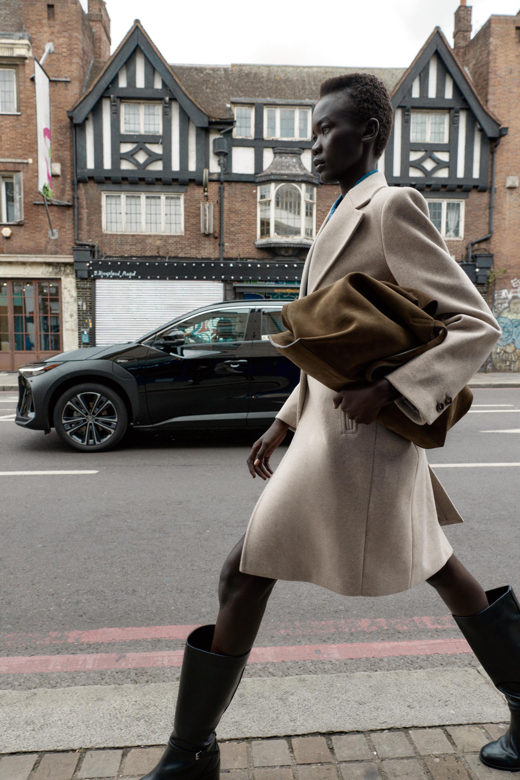 SOFT SHOULDER PAD COAT