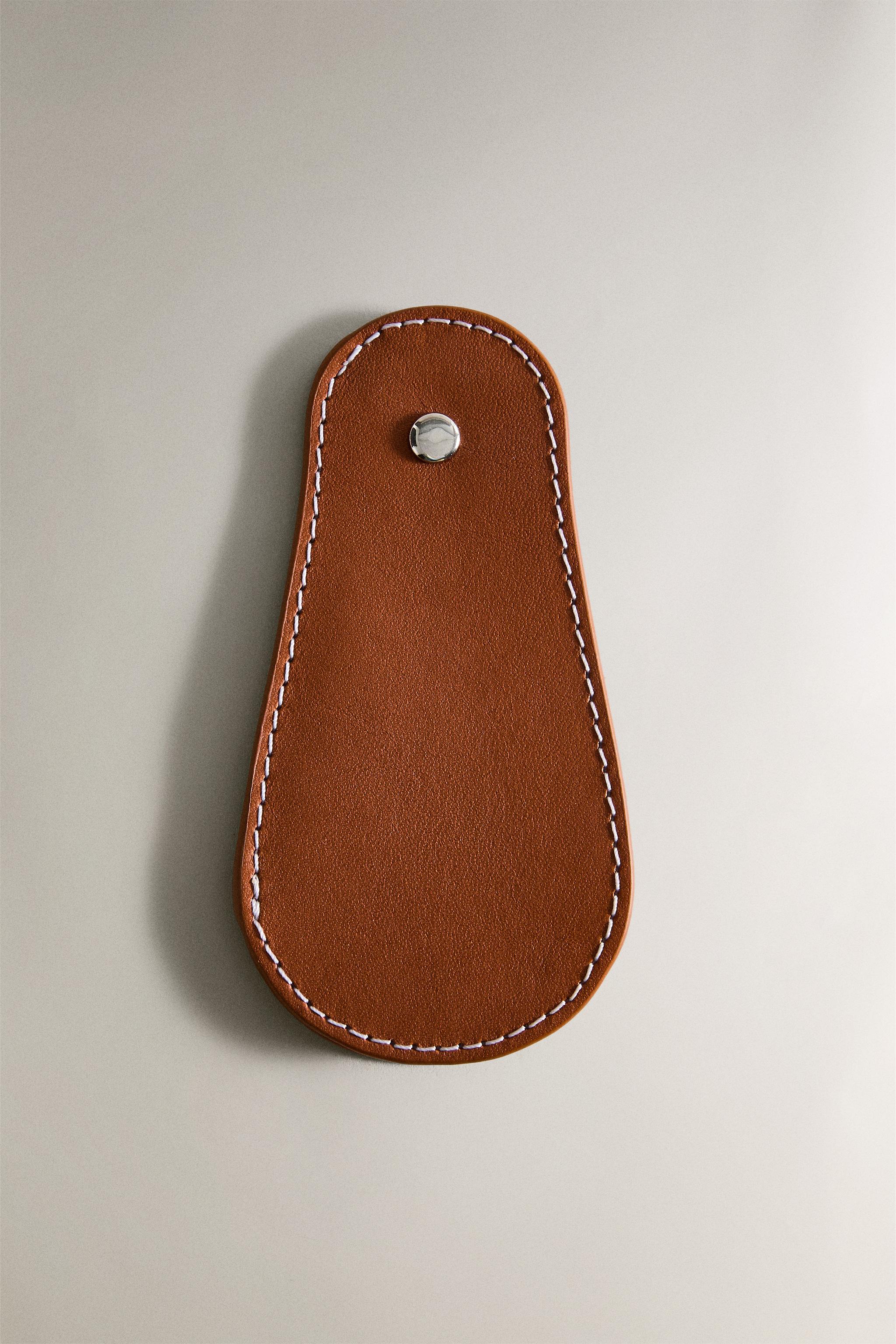 LEATHER TRAVEL SHOEHORN