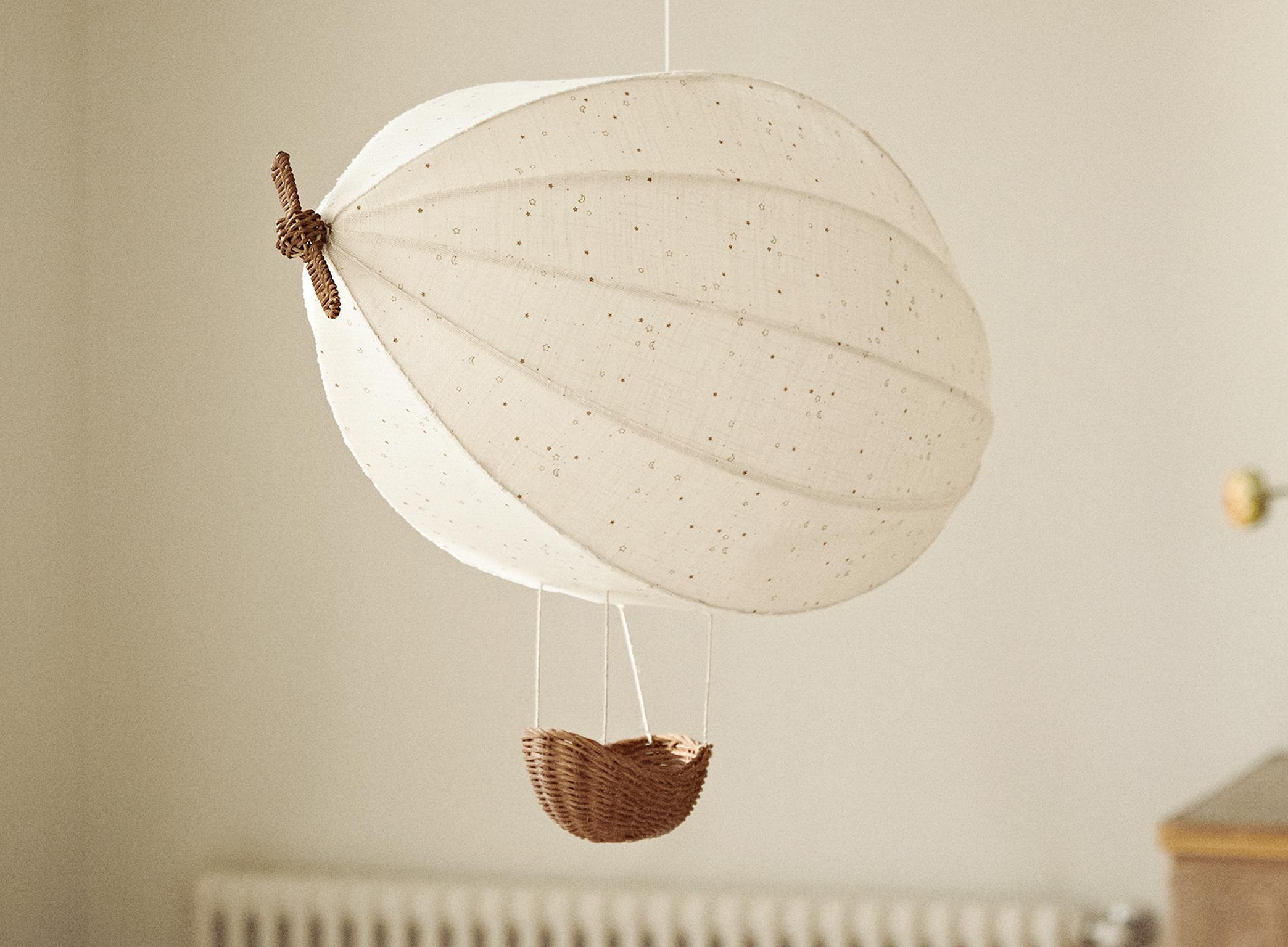 CHILDREN’S ZEPPELIN CEILING LAMPSHADE