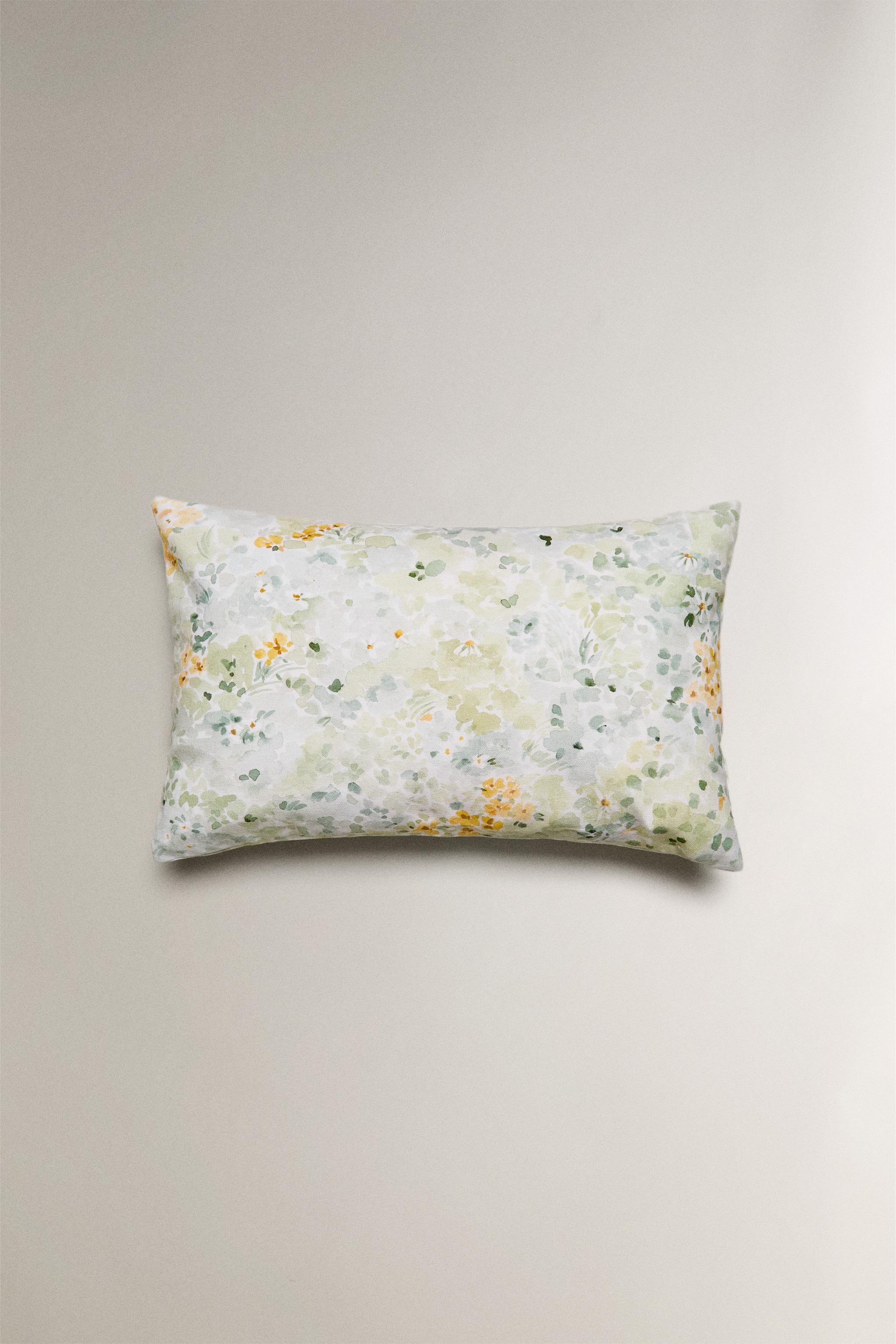 WATERCOLOR FLOWER PRINT THROW PILLOW COVER