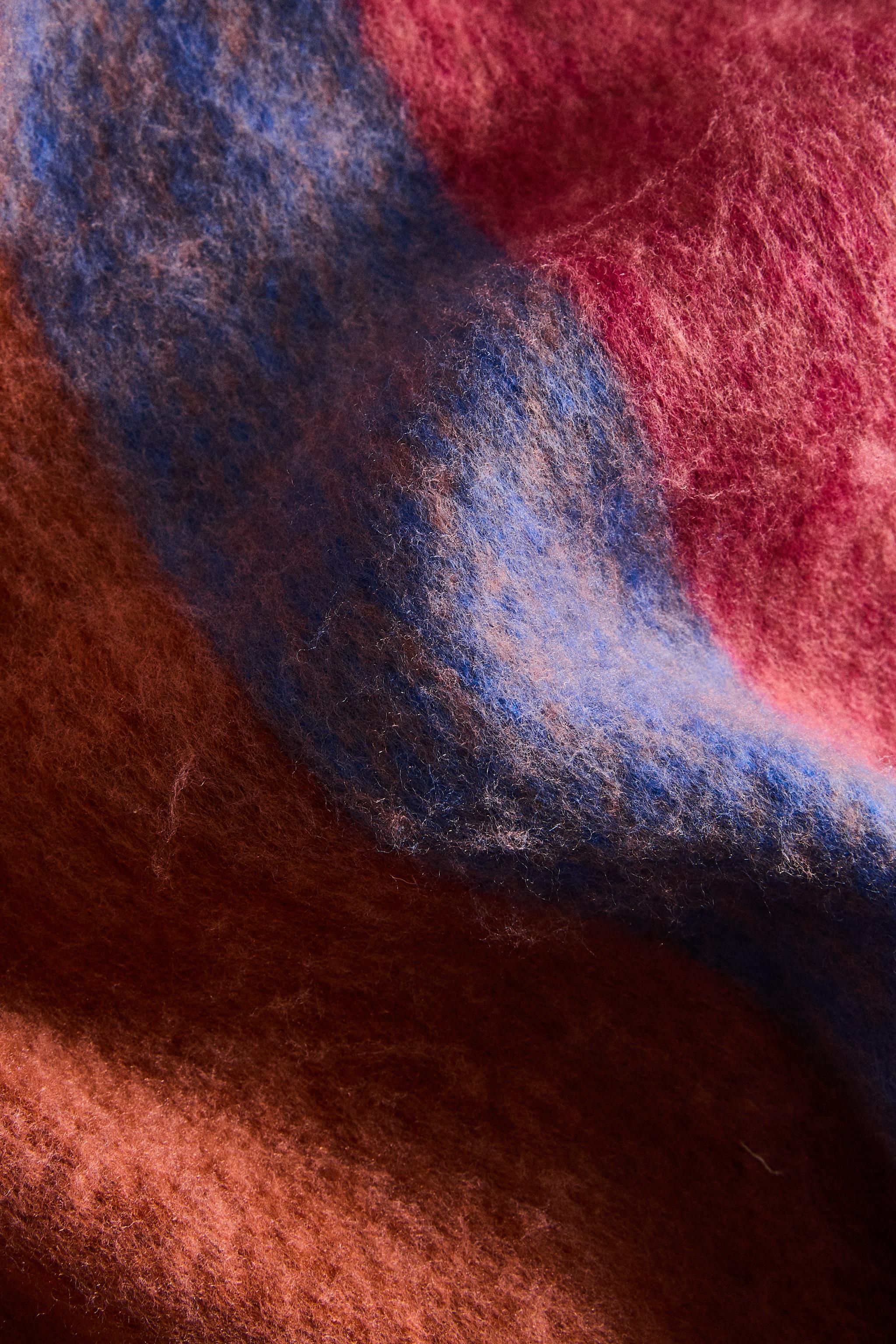 IRREGULAR STRIPED BLANKET X COLLAGERIE