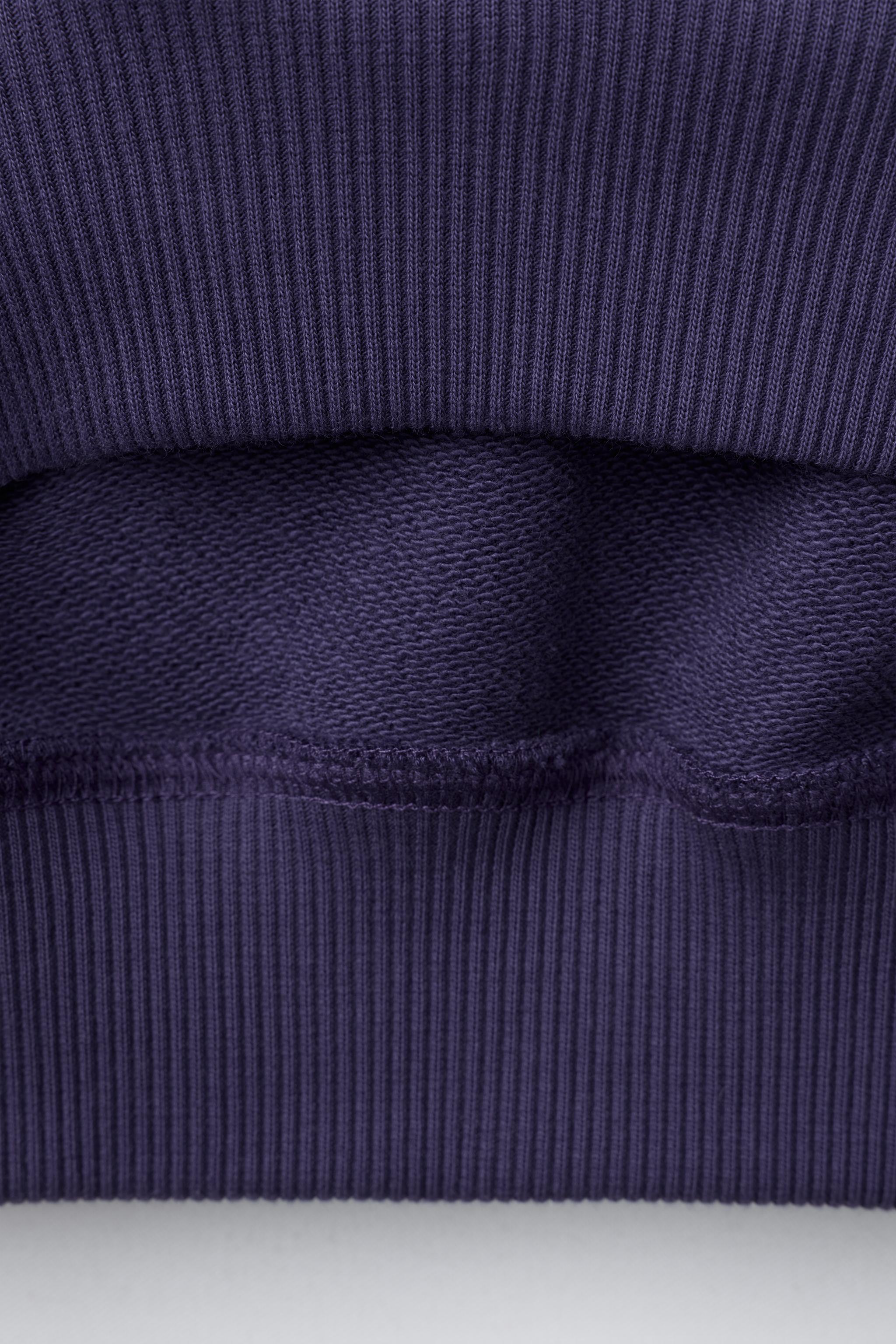 TEXT EMBROIDERY SWEATSHIRT