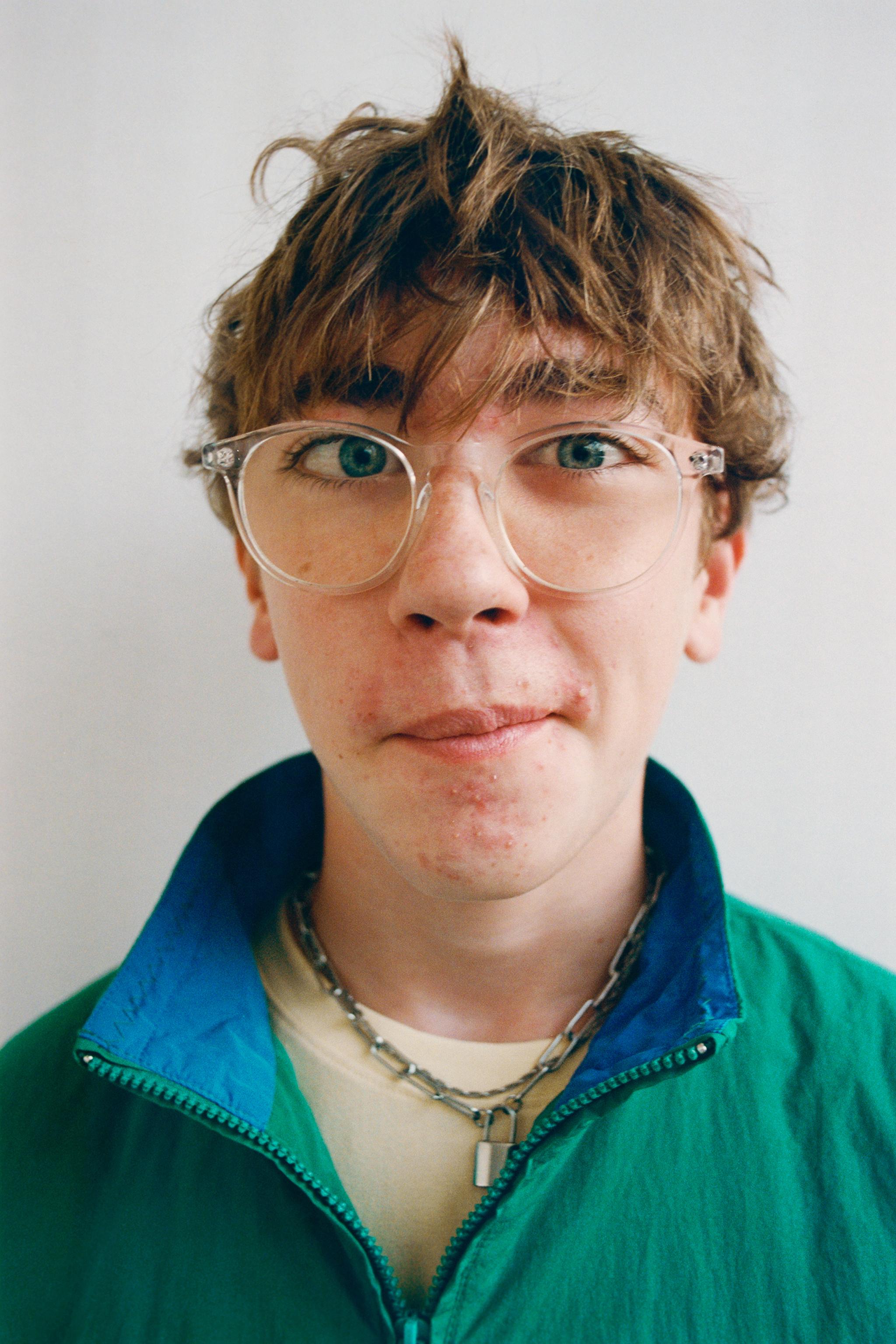 TECHNICAL POUCH POCKET SWEATSHIRT