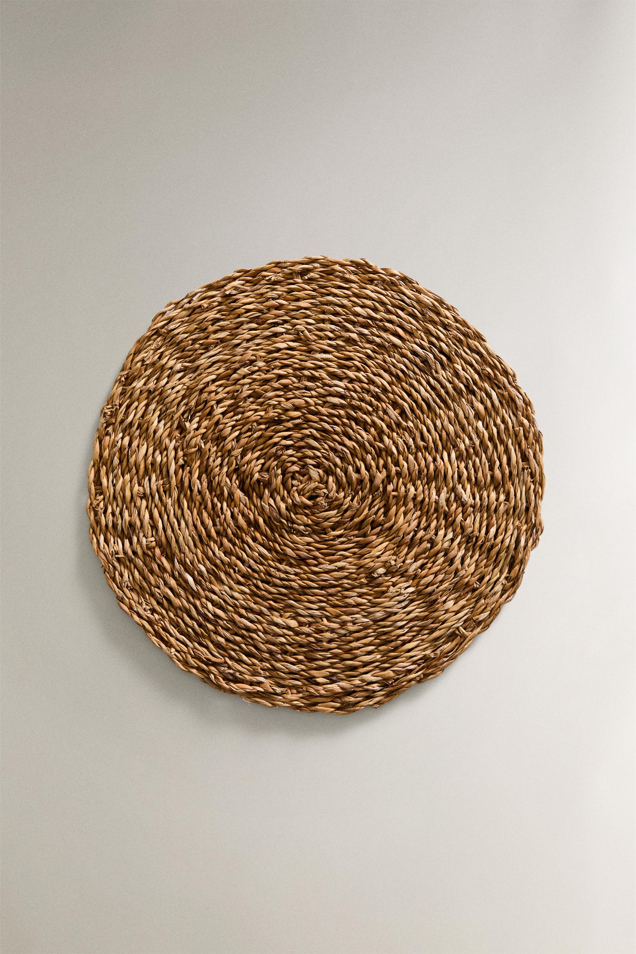 WOVEN FIBER PLACEMAT