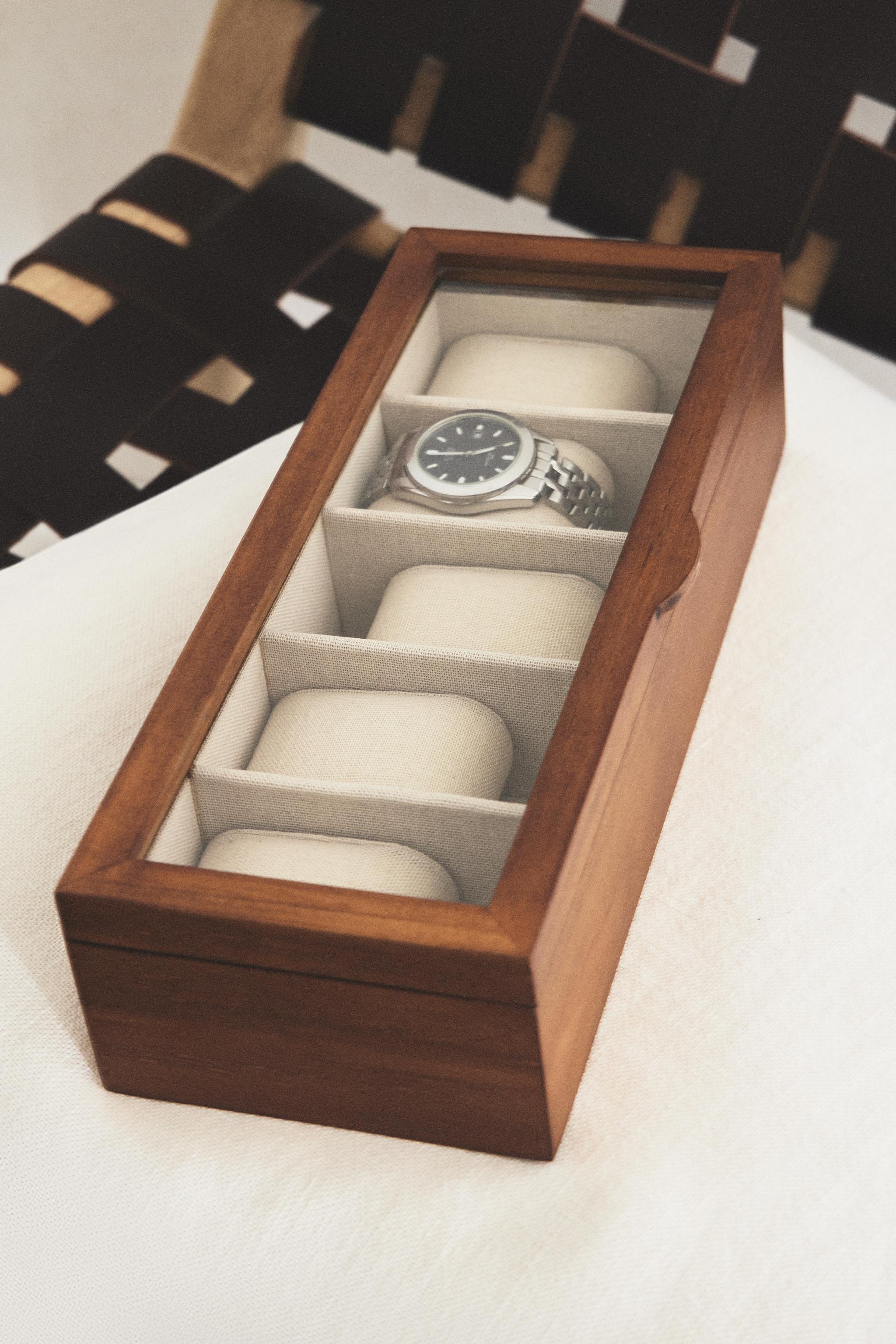 WOODEN AND LINEN WATCH BOX
