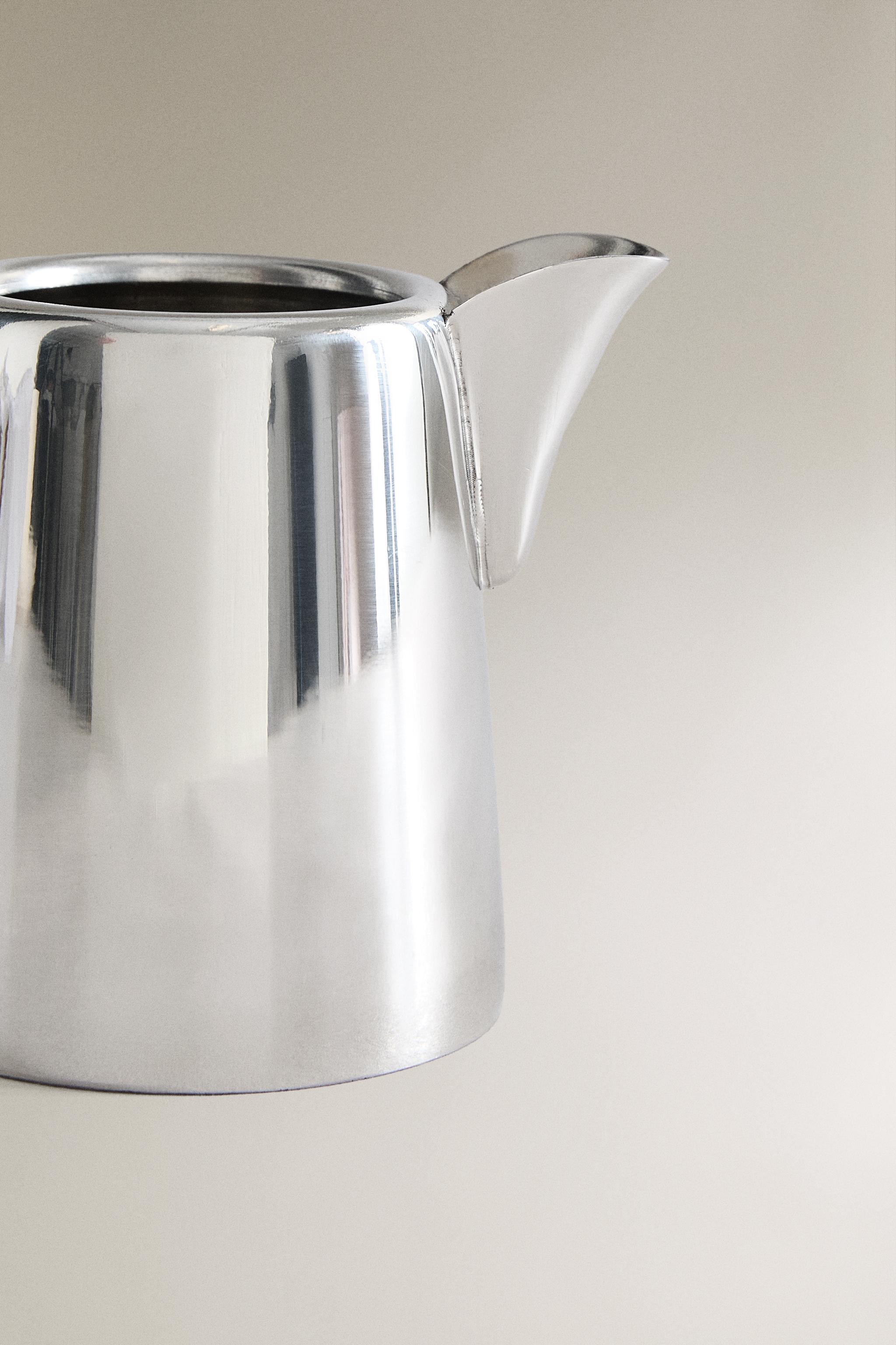 METAL MILK PITCHER SHINY