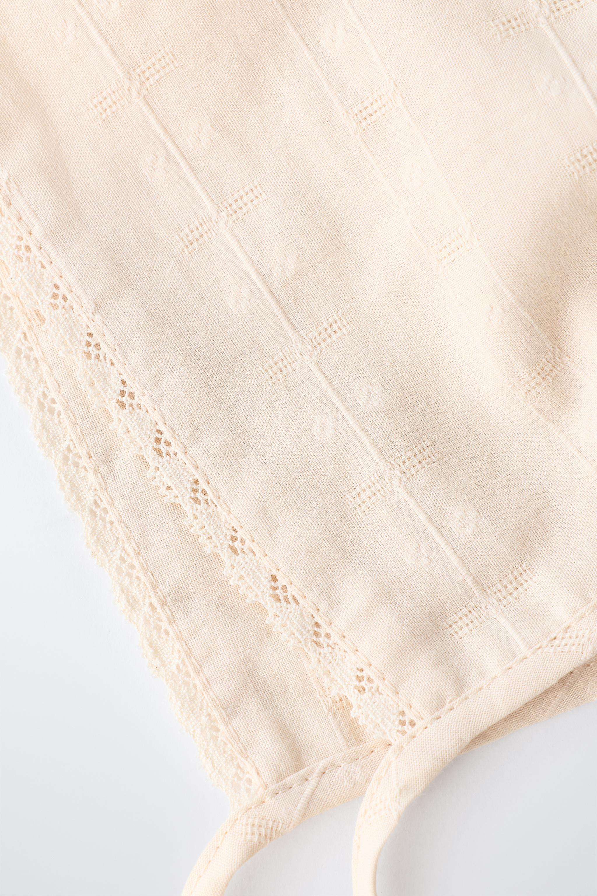 EMBROIDERED LACE BONNET