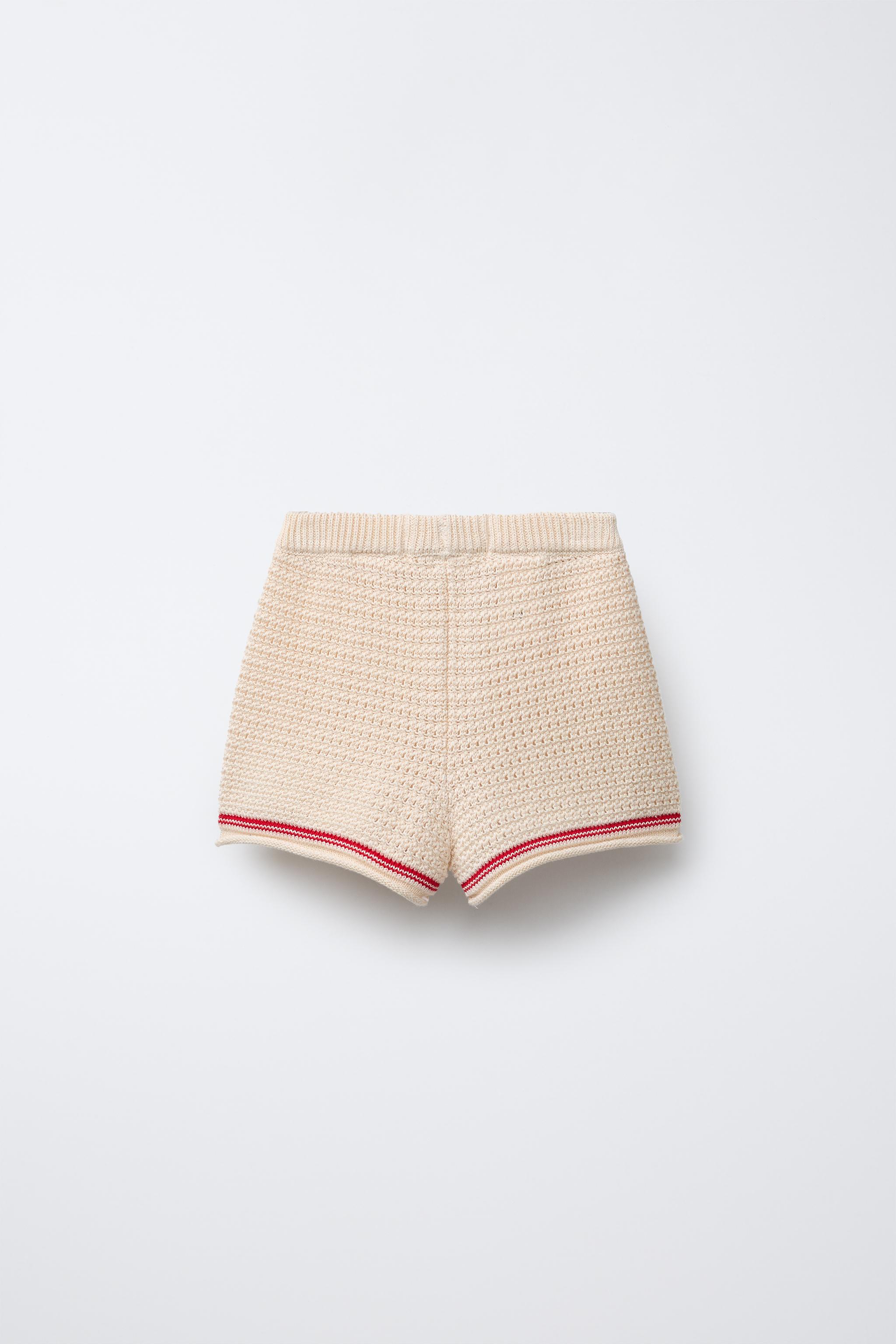 CONTRAST KNIT SHORTS
