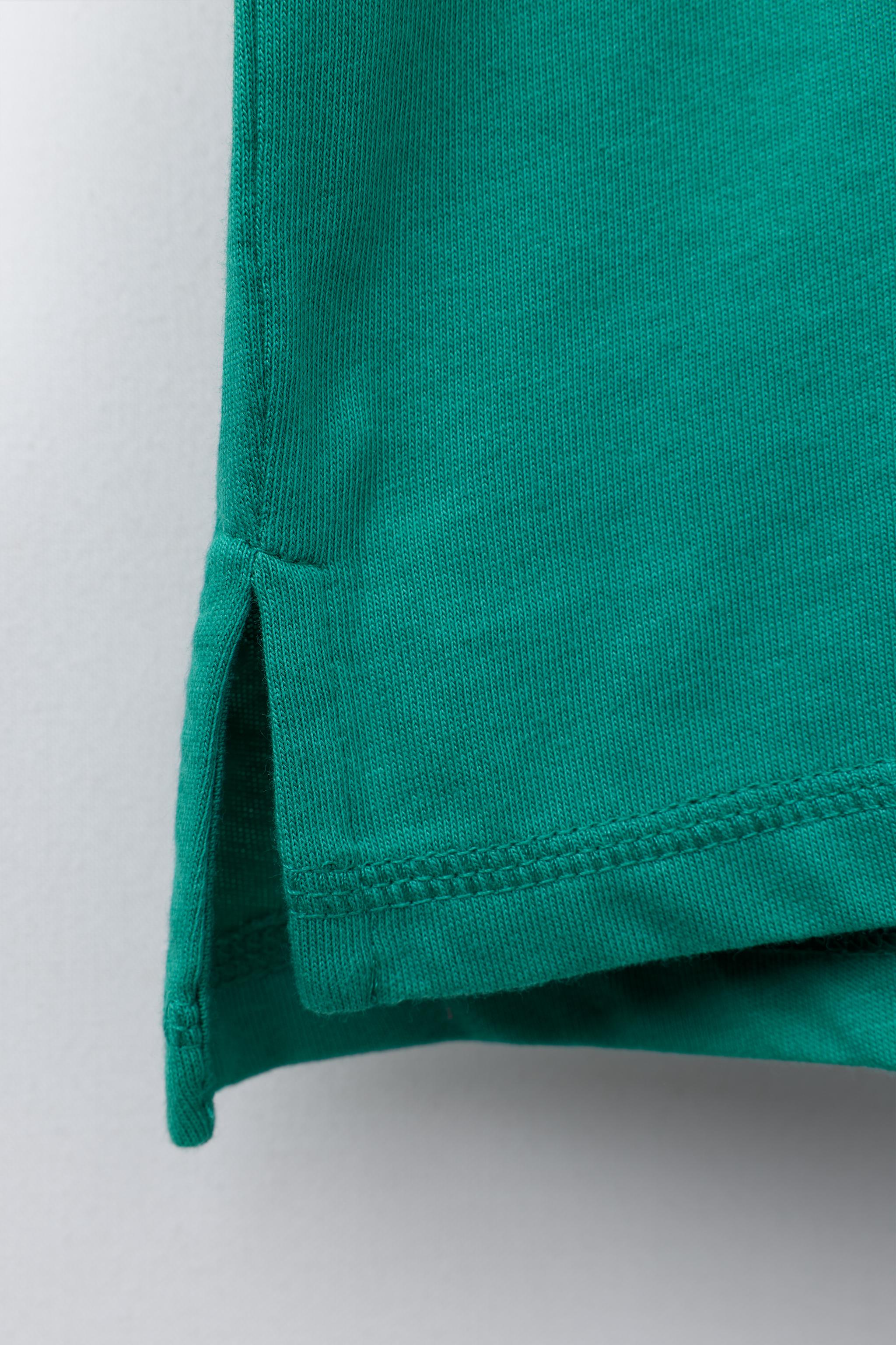 RAISED PRINT T-SHIRT