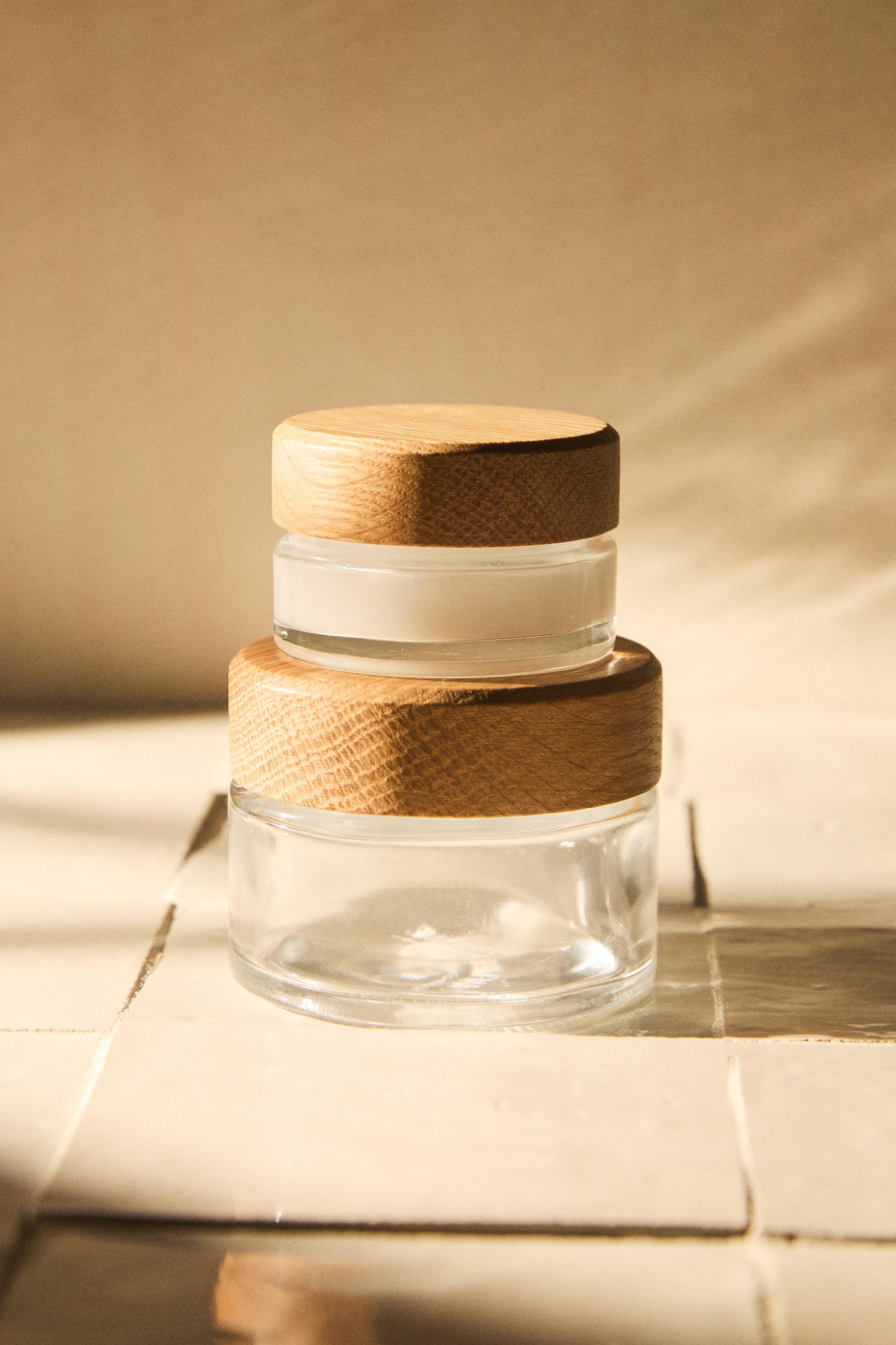 REUSABLE JAR WITH OAK LID