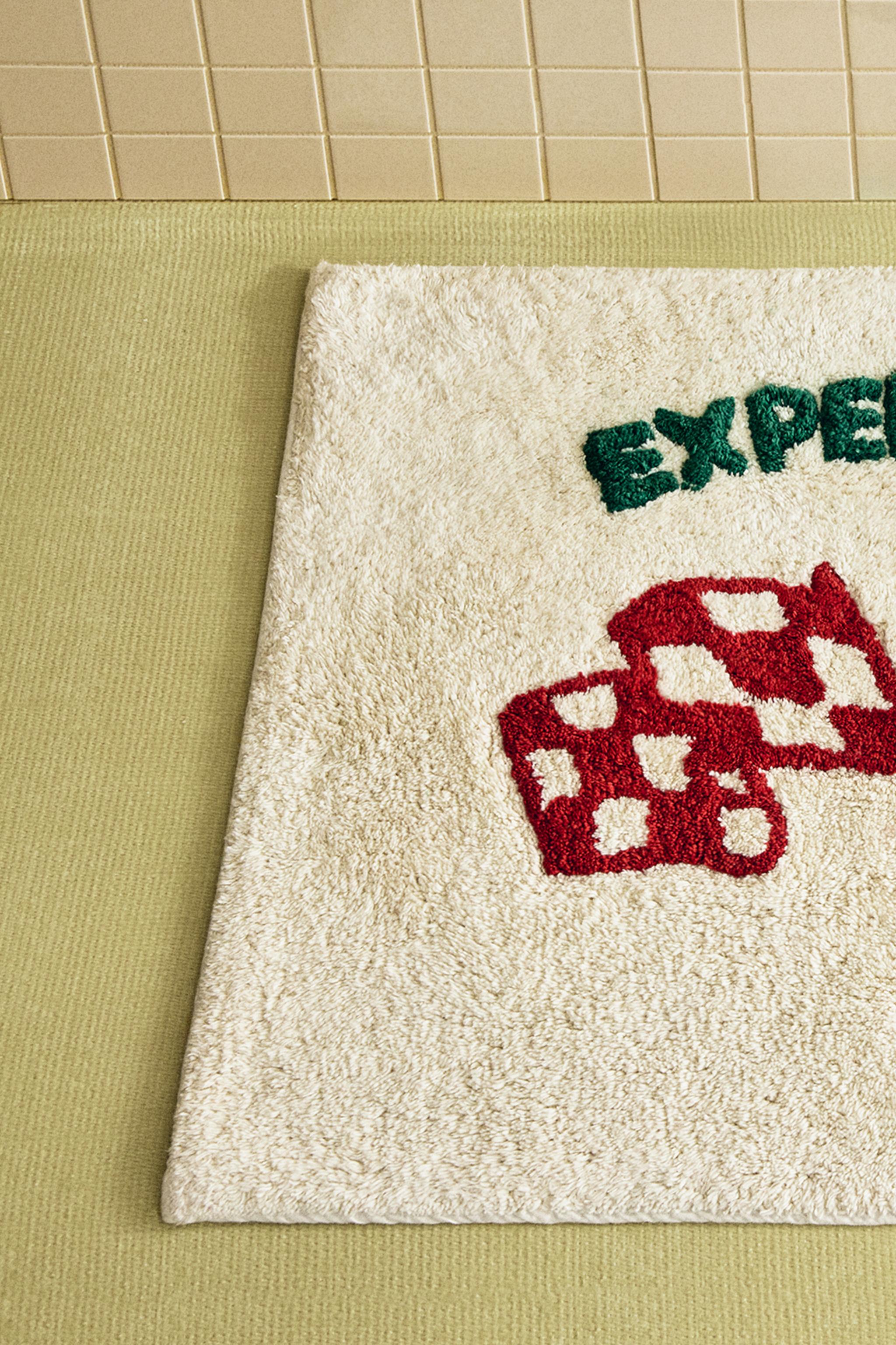 CHILDREN'S DOG BATH MAT