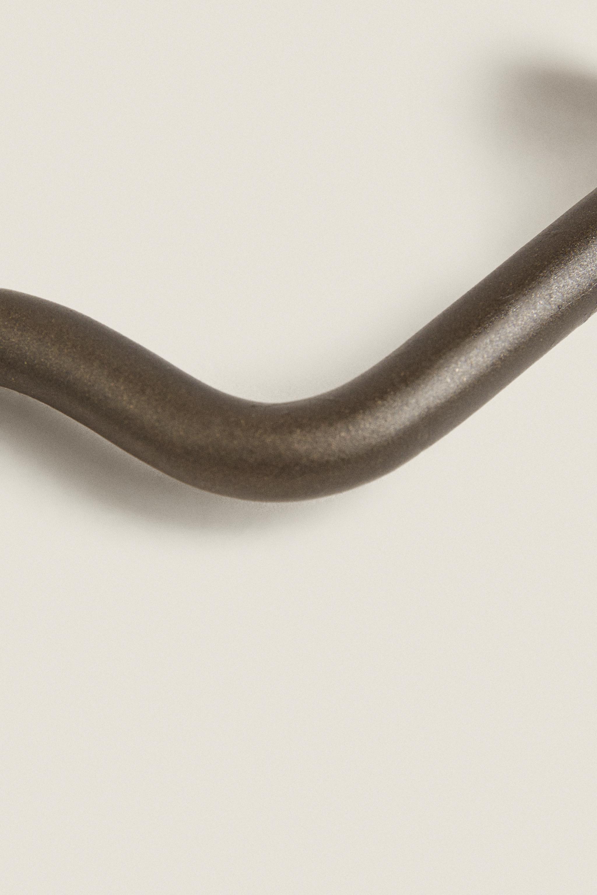 METALLIC CURTAIN RAIL HOOK