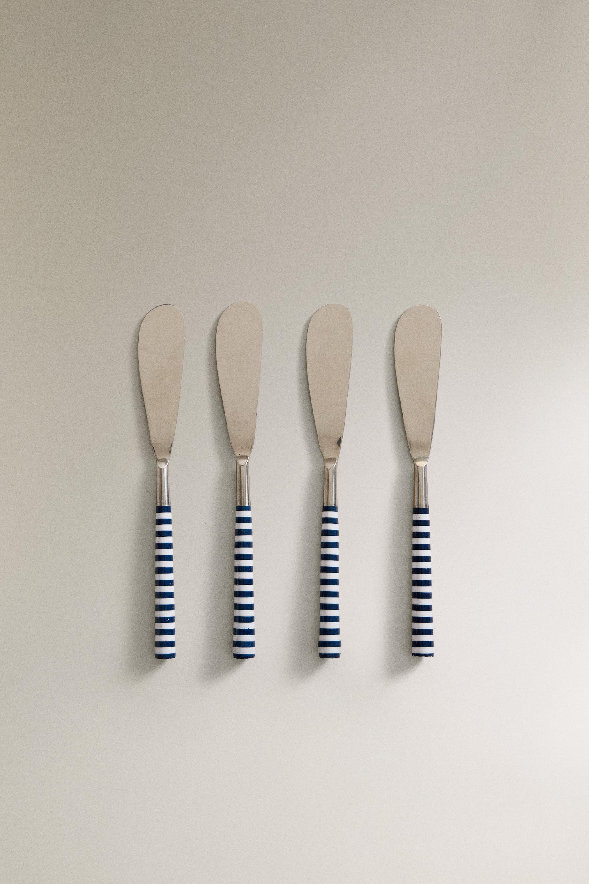 SET OF SPREADER KNIVES WITH STRIPED HANDLES (SET OF 4)